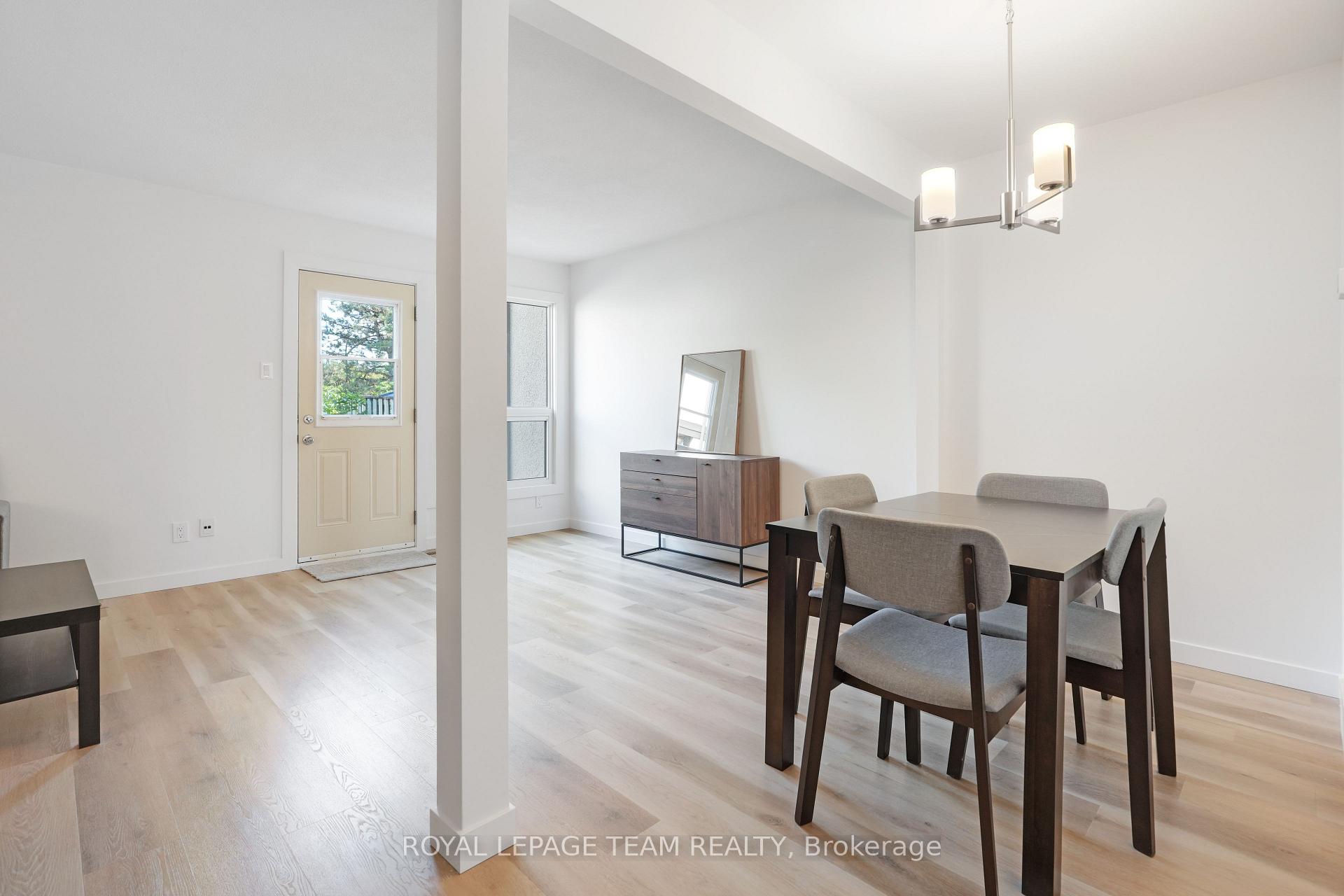 Photo 14 of 1787 Meadowbrook Road, Ottawa, Pineview — HOMEH