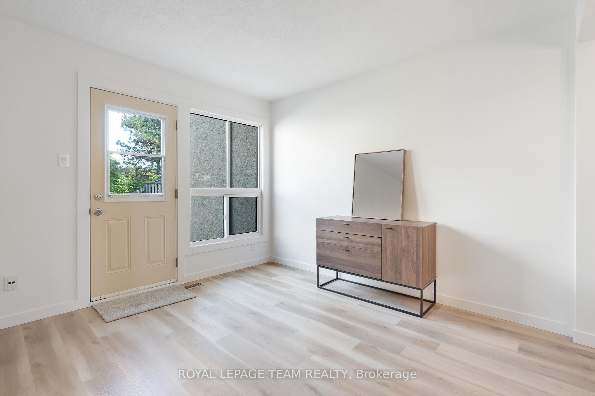 Photo 15 of 1787 Meadowbrook Road, Ottawa, Pineview — HOMEH