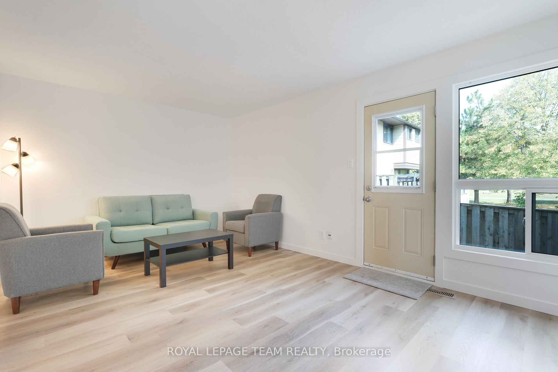 Photo 17 of 1787 Meadowbrook Road, Ottawa, Pineview — HOMEH