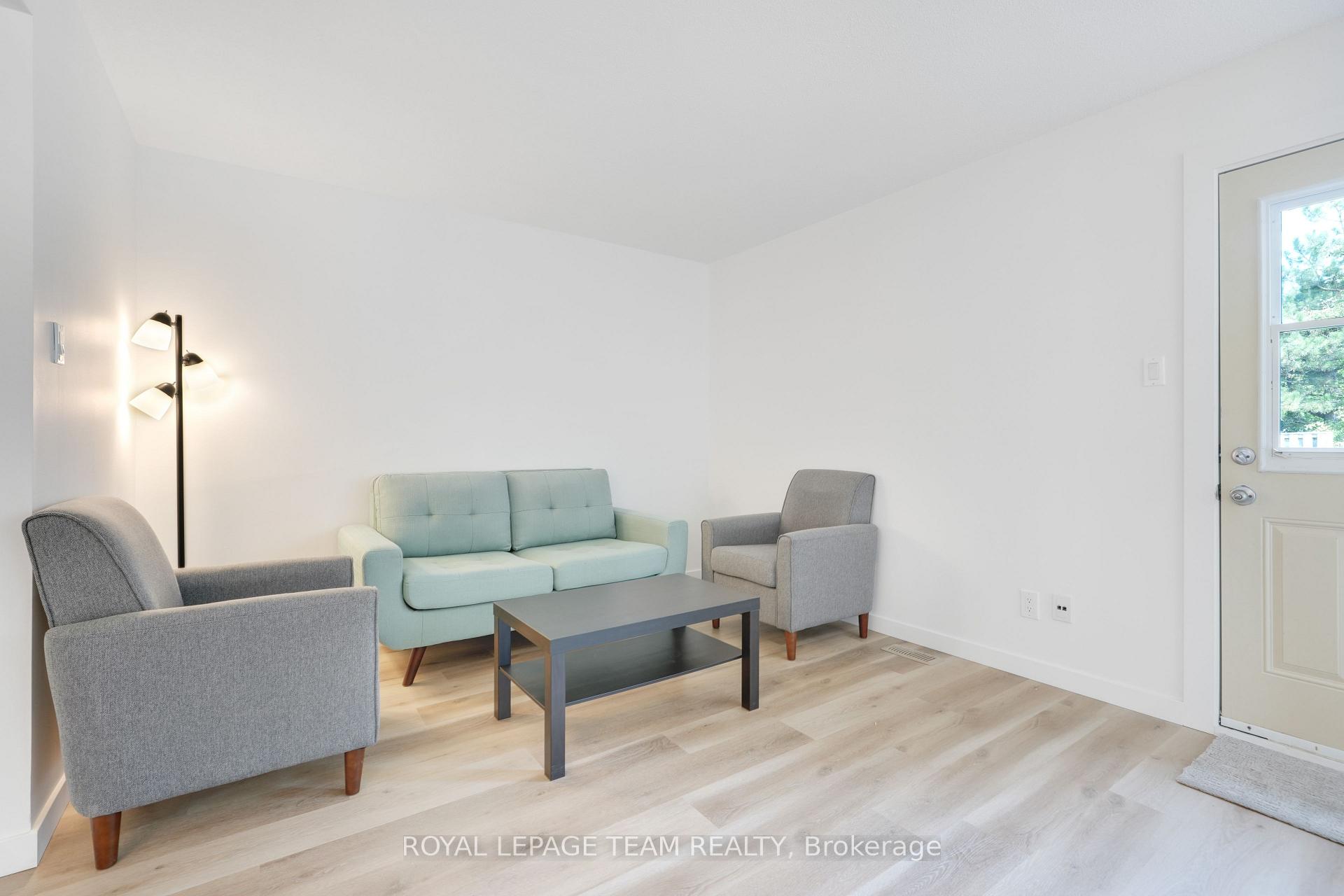 Photo 18 of 1787 Meadowbrook Road, Ottawa, Pineview — HOMEH