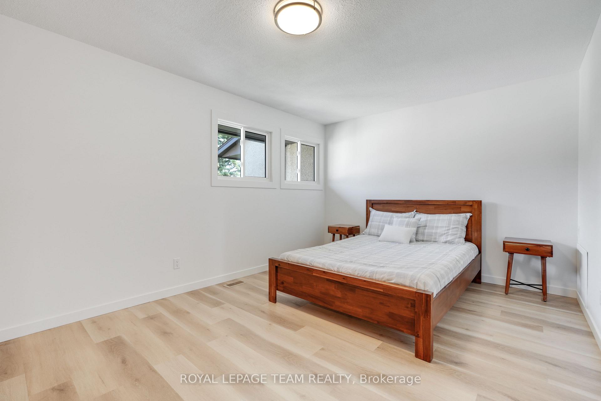 Photo 22 of 1787 Meadowbrook Road, Ottawa, Pineview — HOMEH