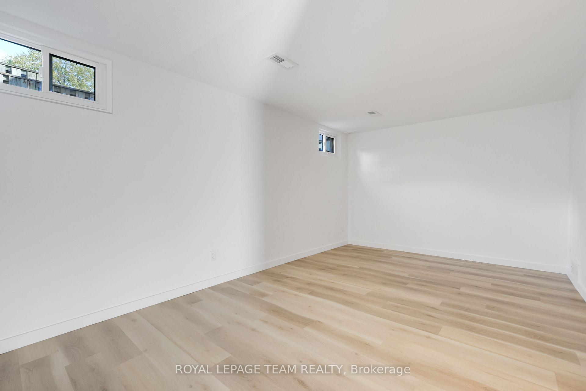 Photo 32 of 1787 Meadowbrook Road, Ottawa, Pineview — HOMEH