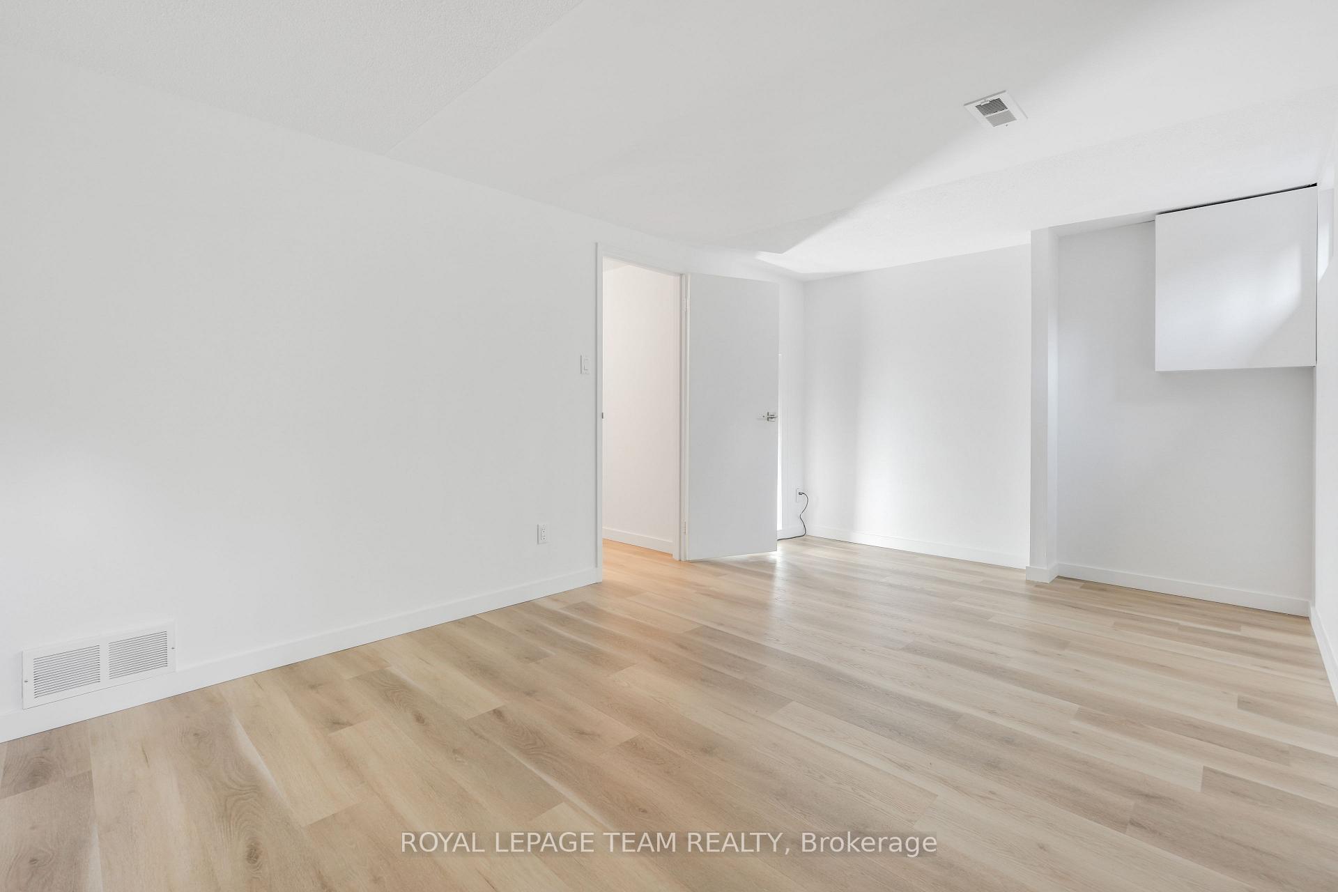 Photo 33 of 1787 Meadowbrook Road, Ottawa, Pineview — HOMEH