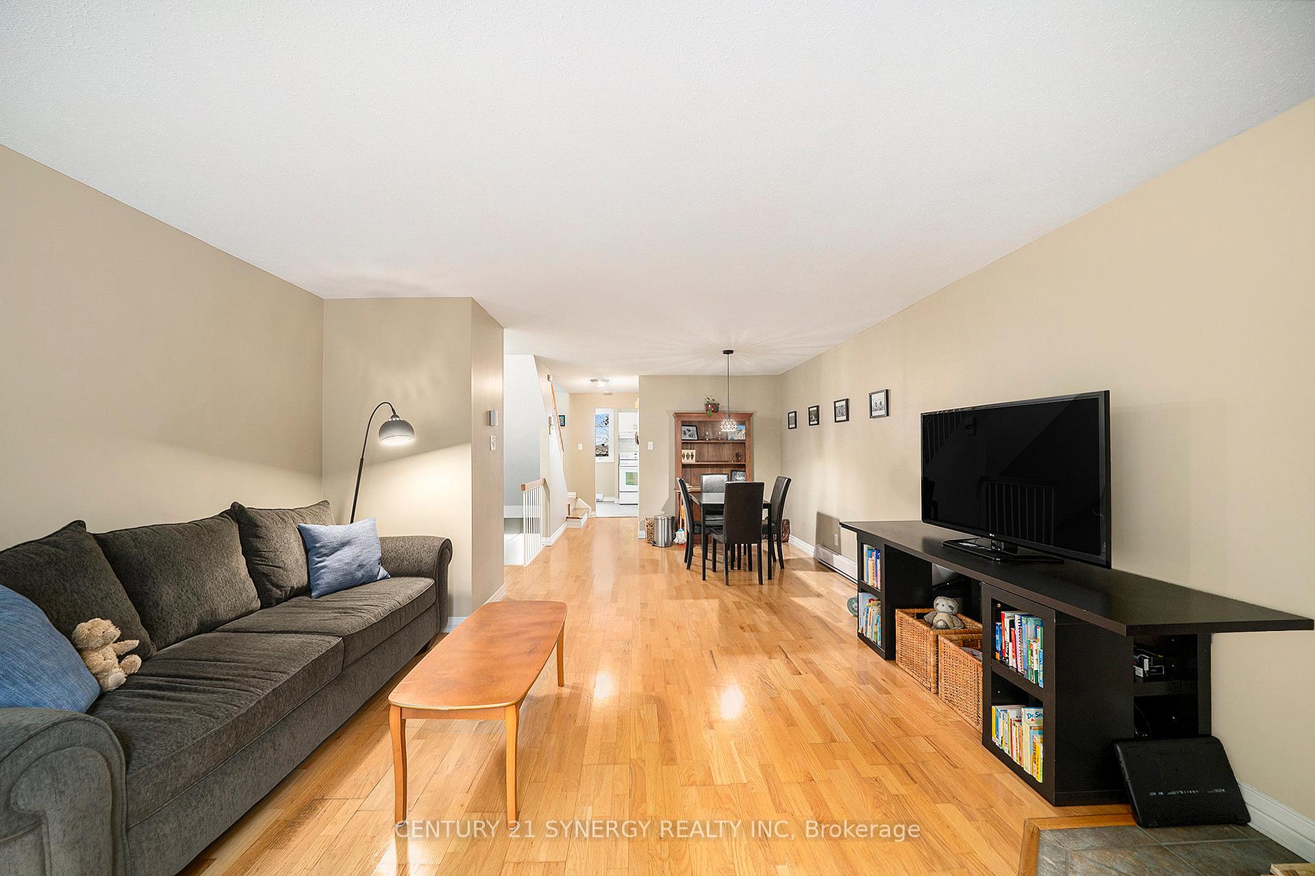 Photo 6 of Unit B, 6846 Jeanne Darc Boulevard, Ottawa, Convent Glen North — HOMEH