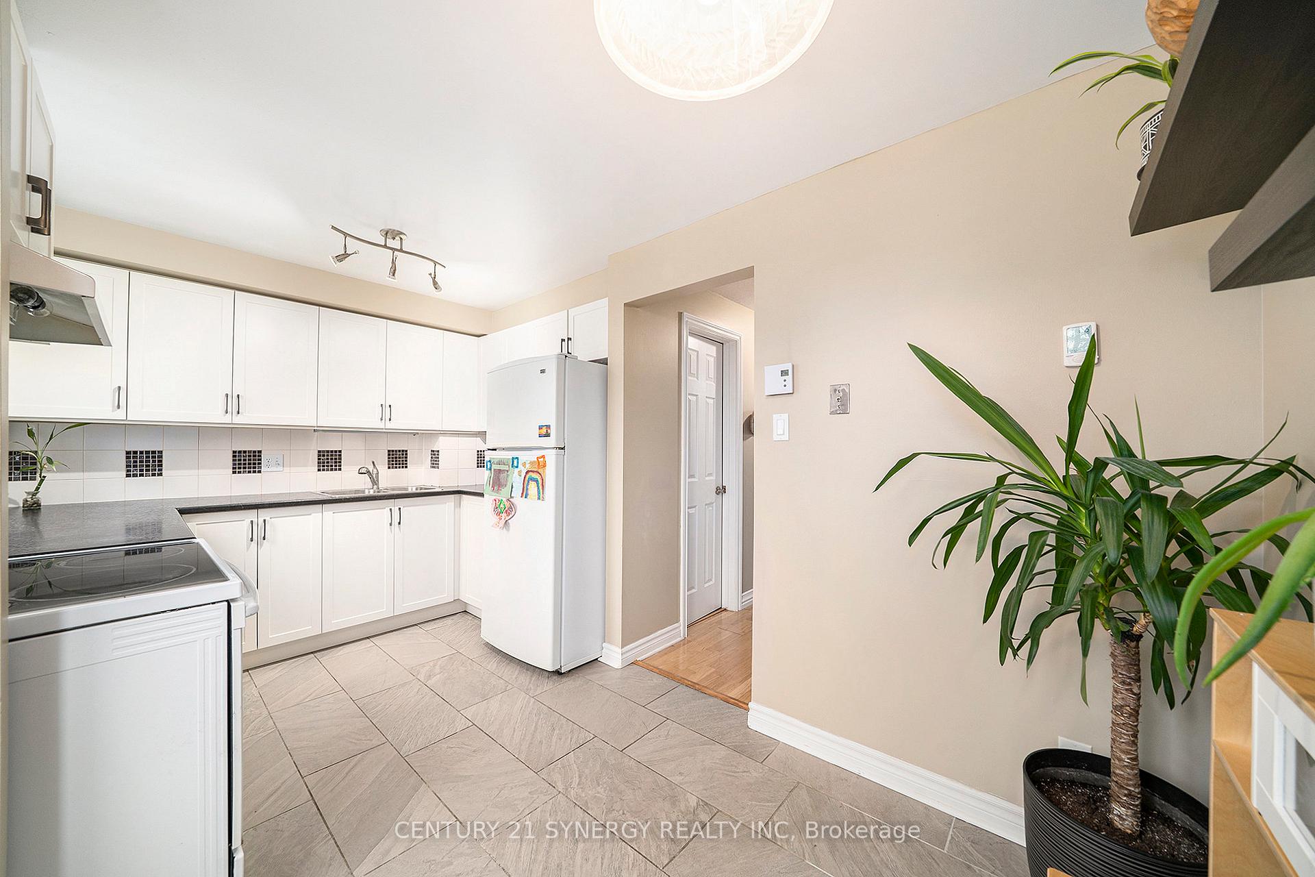 Photo 10 of Unit B, 6846 Jeanne Darc Boulevard, Ottawa, Convent Glen North — HOMEH