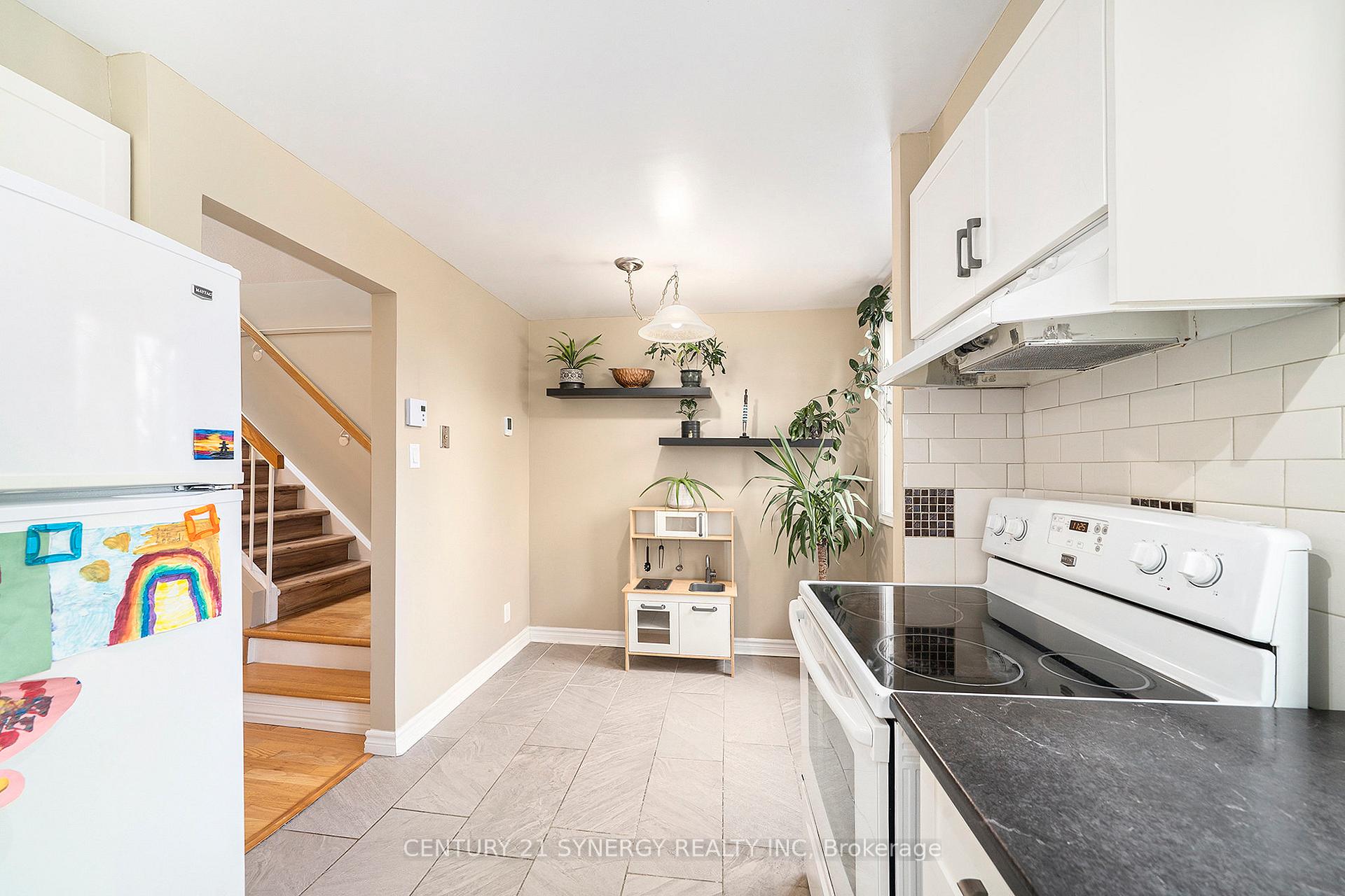 Photo 19 of Unit B, 6846 Jeanne Darc Boulevard, Ottawa, Convent Glen North — HOMEH