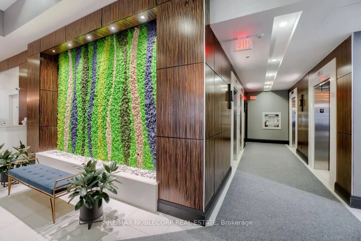 Photo 19 of Unit 807, 19 Grand Trunk Crescent, Toronto, Waterfront Communities — HOMEH