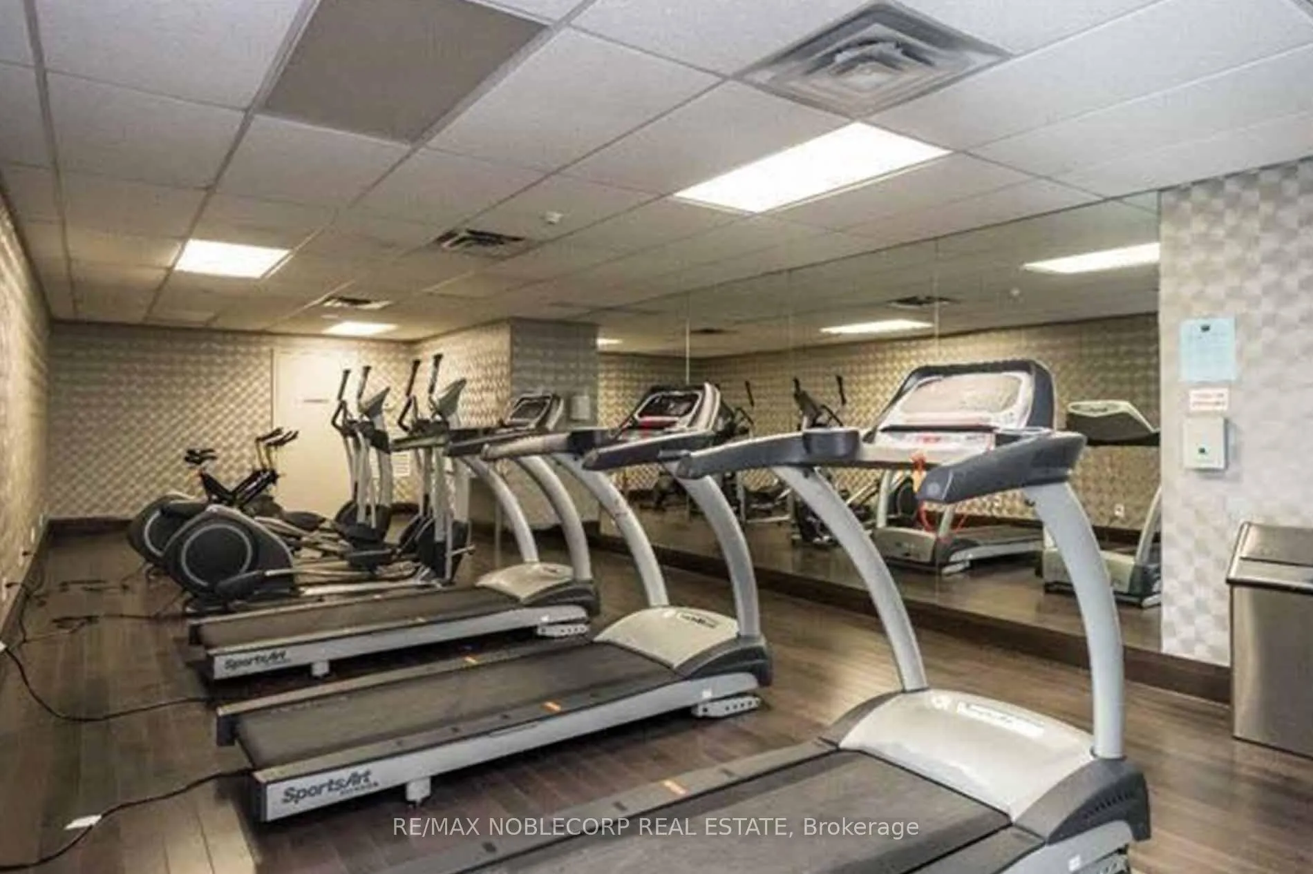 Photo 22 of Unit 807, 19 Grand Trunk Crescent, Toronto, Waterfront Communities — HOMEH