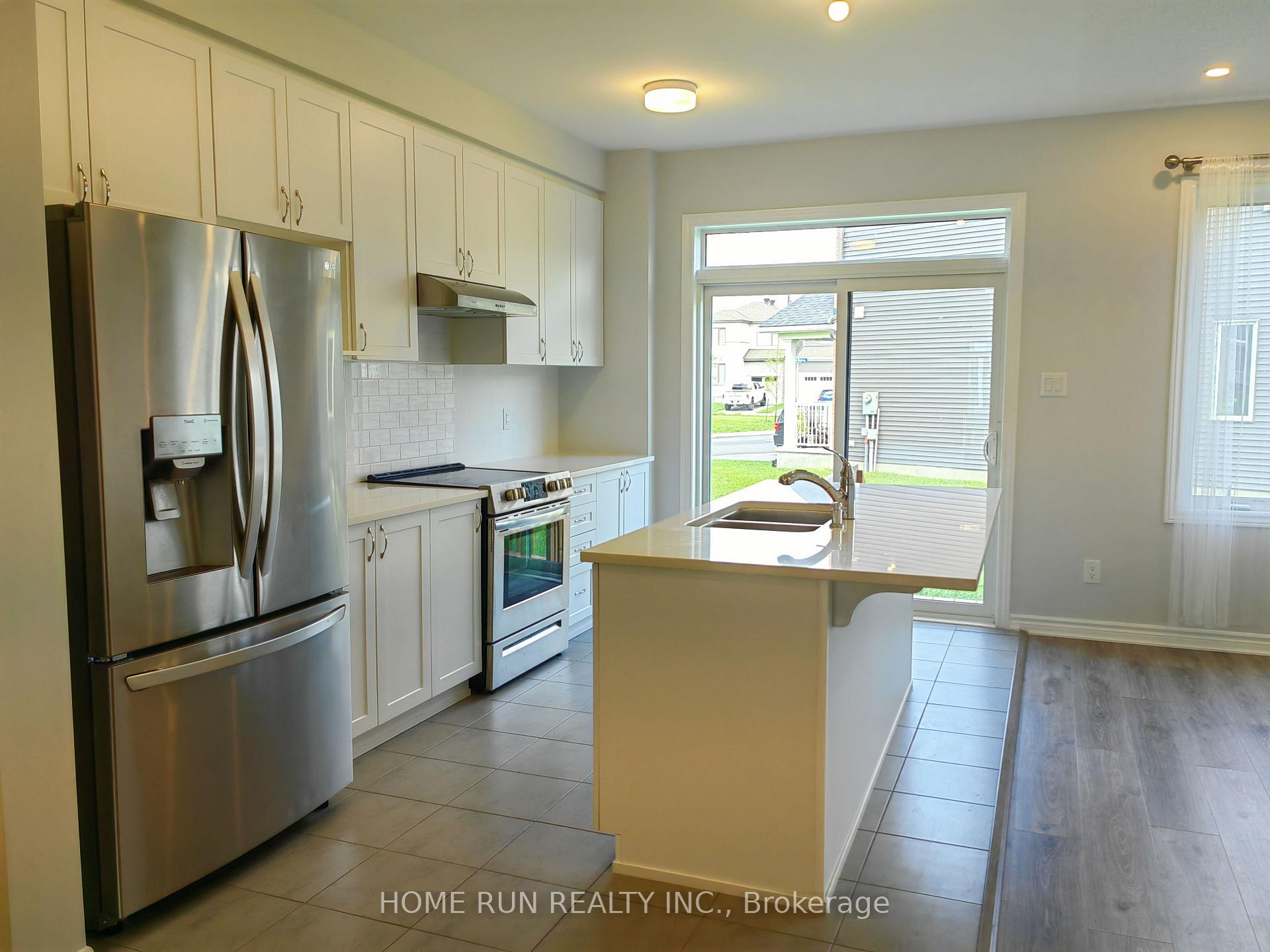Photo 7 of 58 Lentago Avenue, Ottawa, Barrhaven - Half Moon Bay — HOMEH