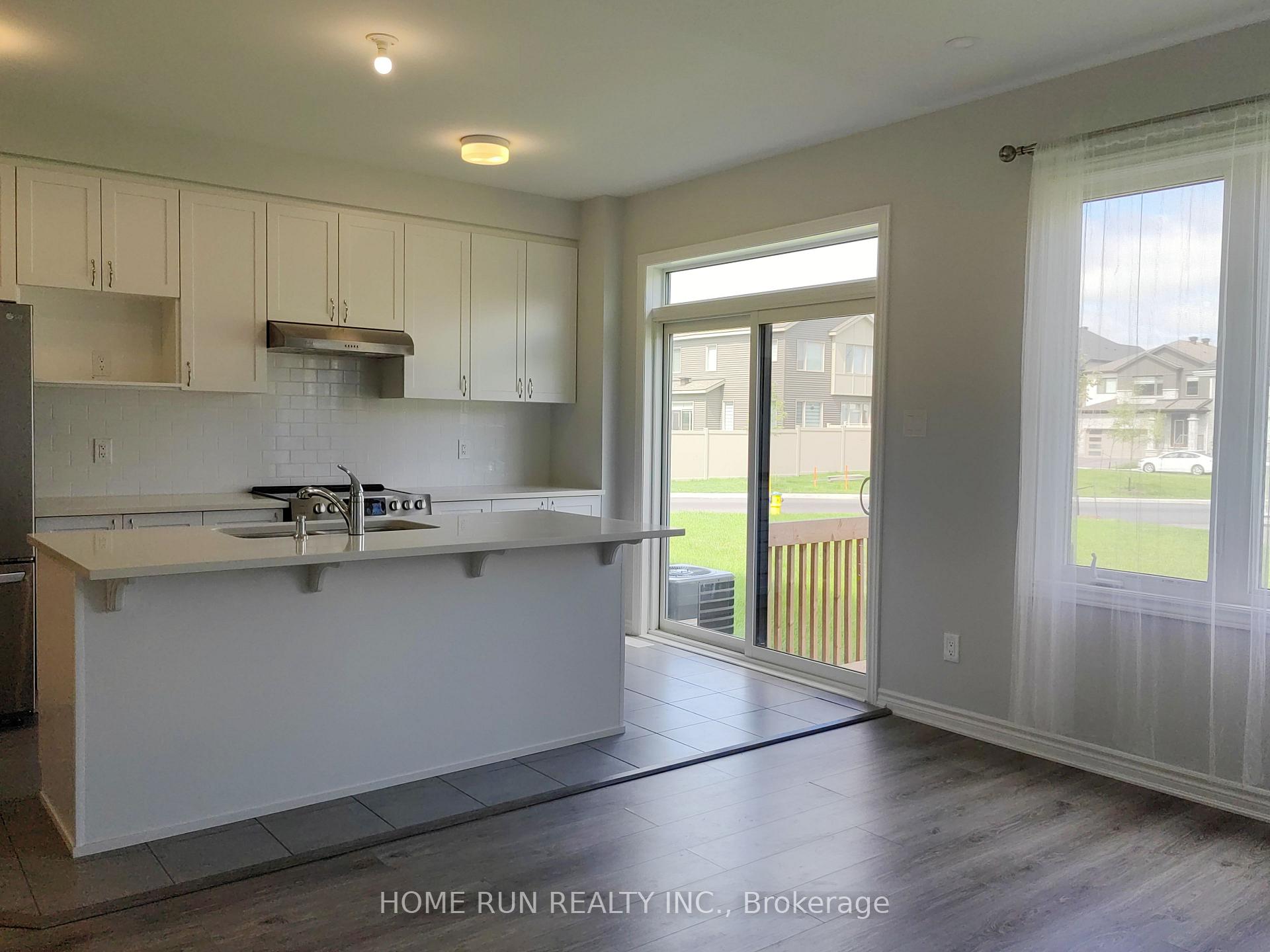 Photo 9 of 58 Lentago Avenue, Ottawa, Barrhaven - Half Moon Bay — HOMEH