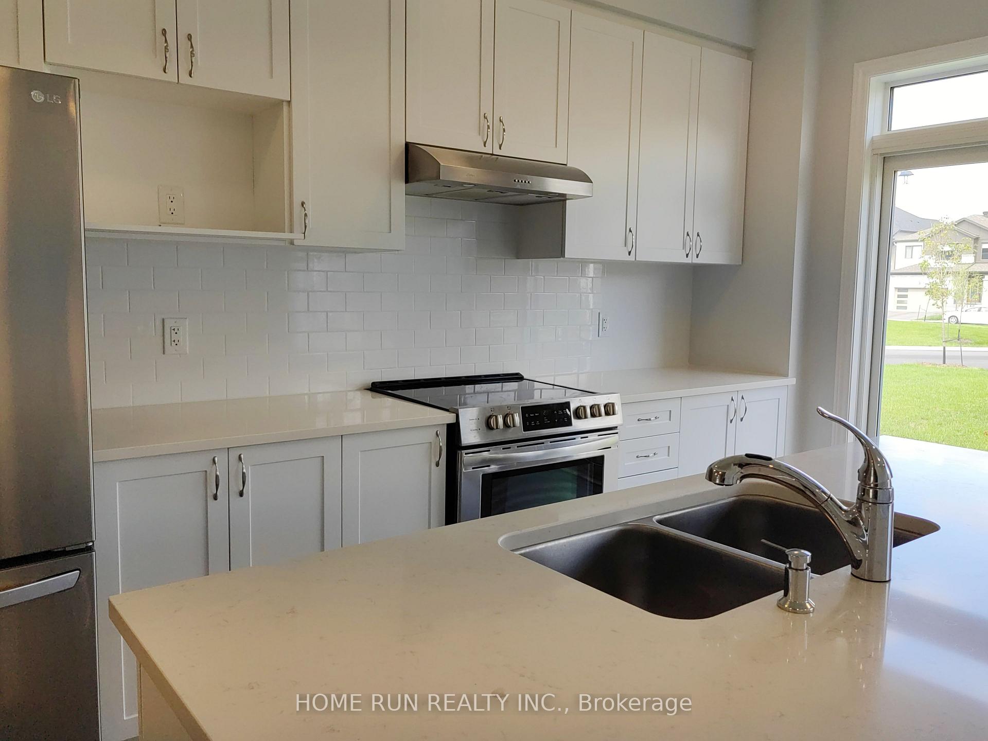 Photo 11 of 58 Lentago Avenue, Ottawa, Barrhaven - Half Moon Bay — HOMEH