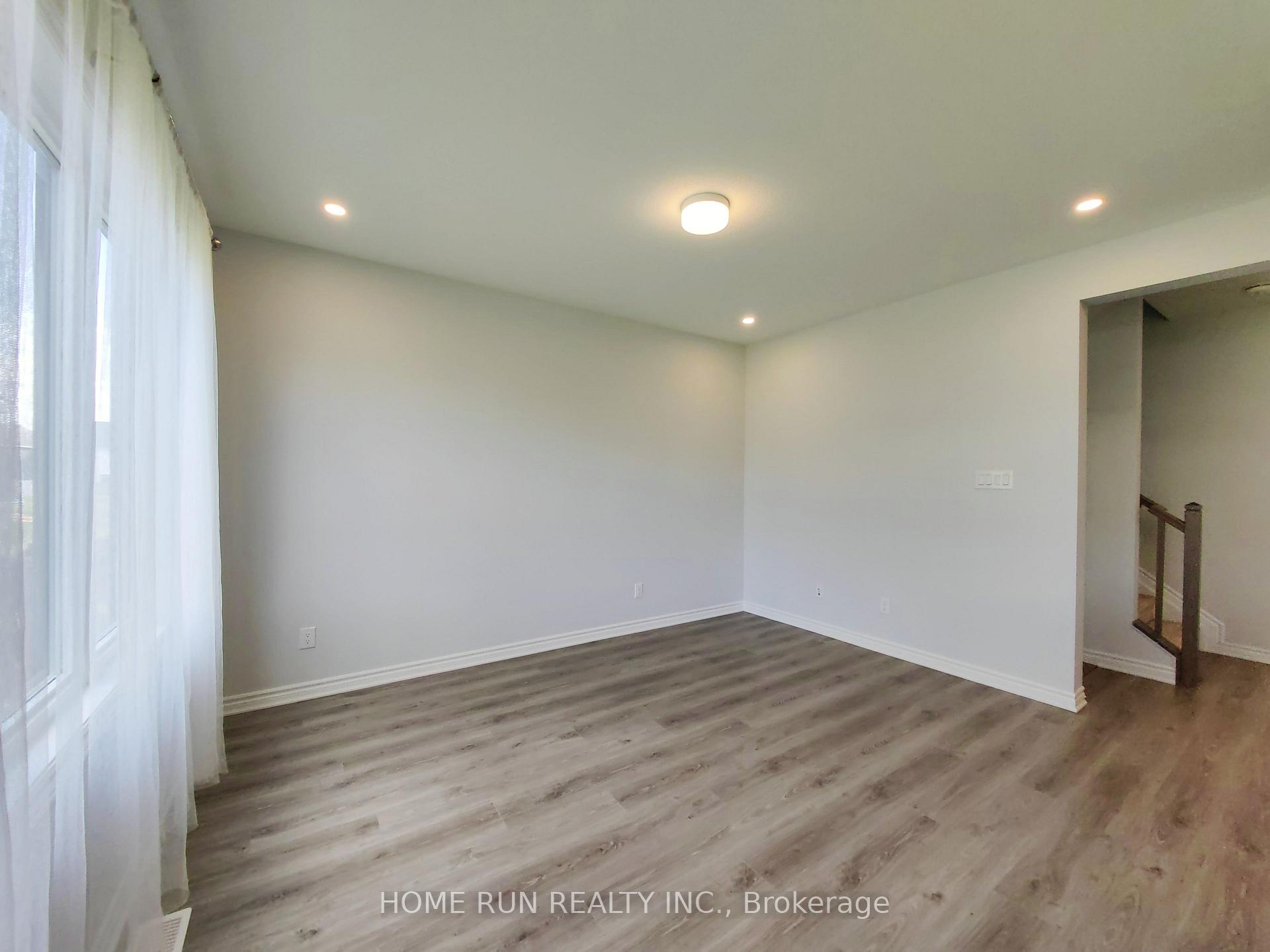 Photo 14 of 58 Lentago Avenue, Ottawa, Barrhaven - Half Moon Bay — HOMEH