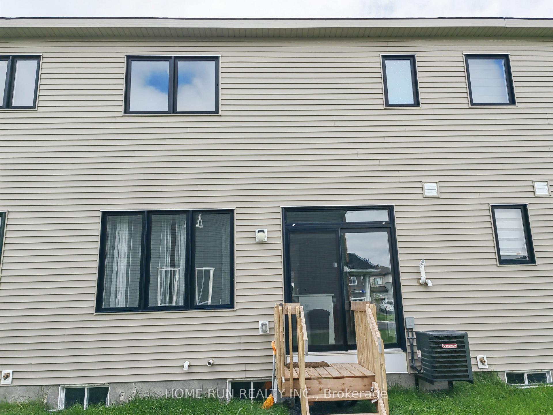 Photo 30 of 58 Lentago Avenue, Ottawa, Barrhaven - Half Moon Bay — HOMEH