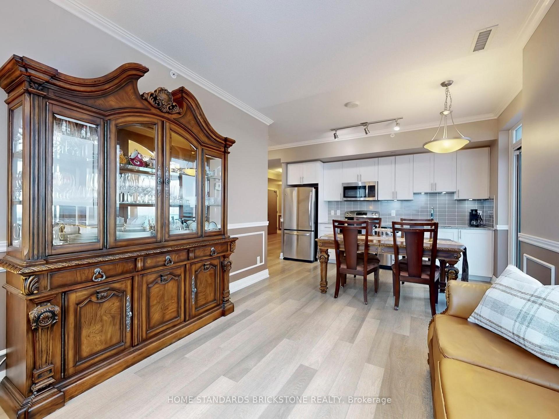 Photo 11 of Unit 712, 7167 Yonge Street, Markham, Grandview — HOMEH