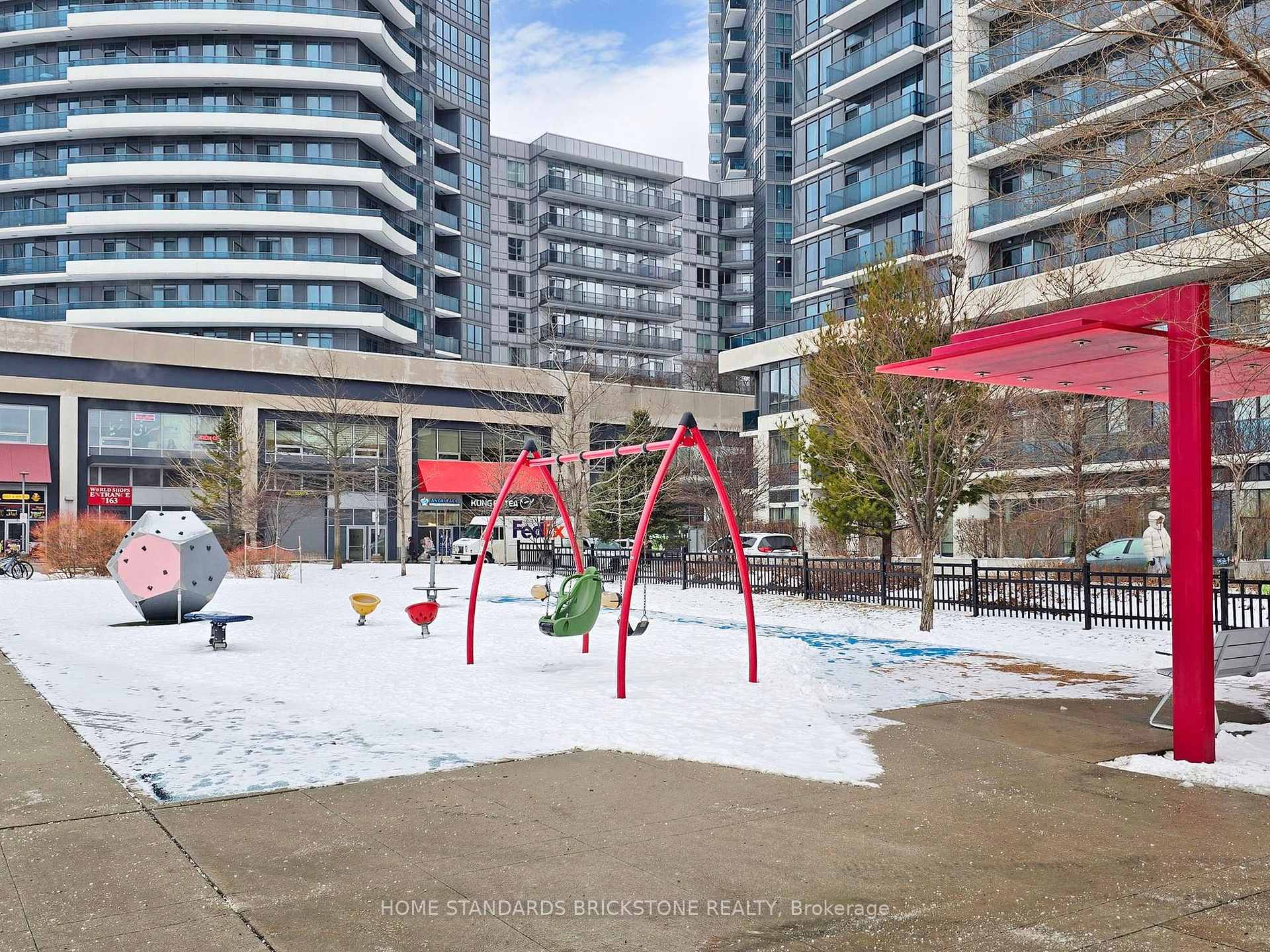 Photo 33 of Unit 712, 7167 Yonge Street, Markham, Grandview — HOMEH