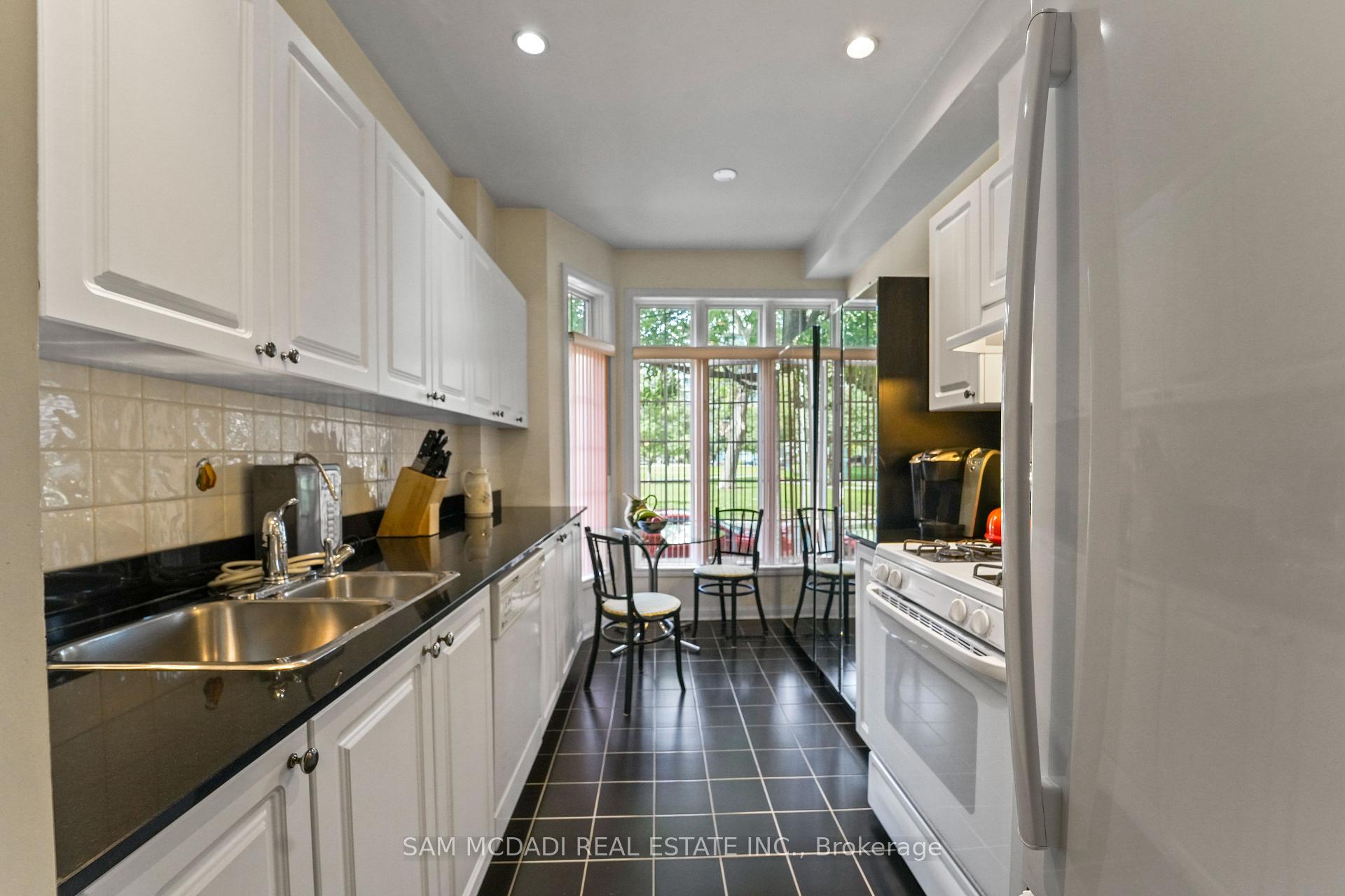 Photo 3 of Unit 49, 29 Niagara Street, Toronto, Waterfront Communities — HOMEH