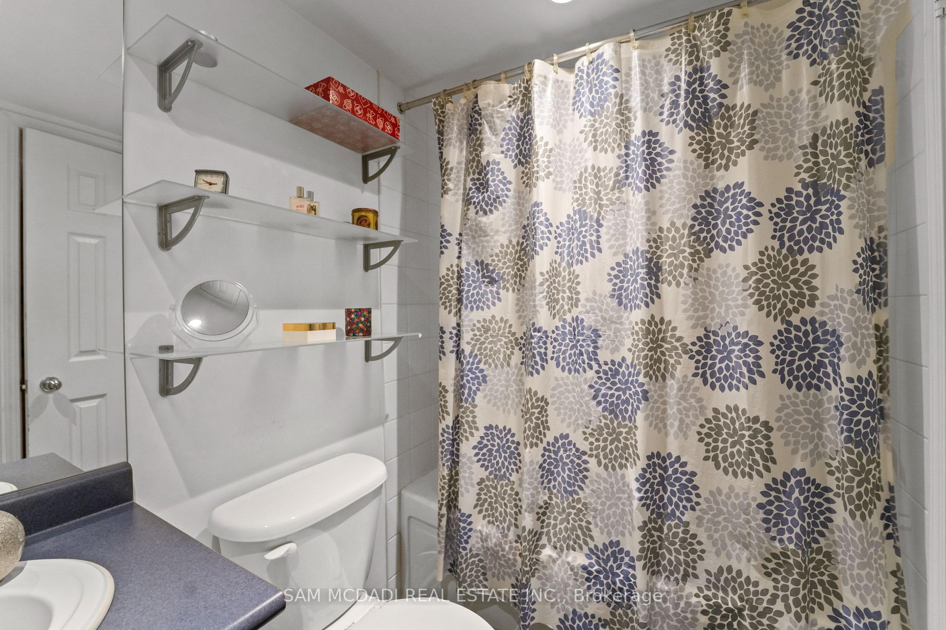 Photo 16 of Unit 49, 29 Niagara Street, Toronto, Waterfront Communities — HOMEH