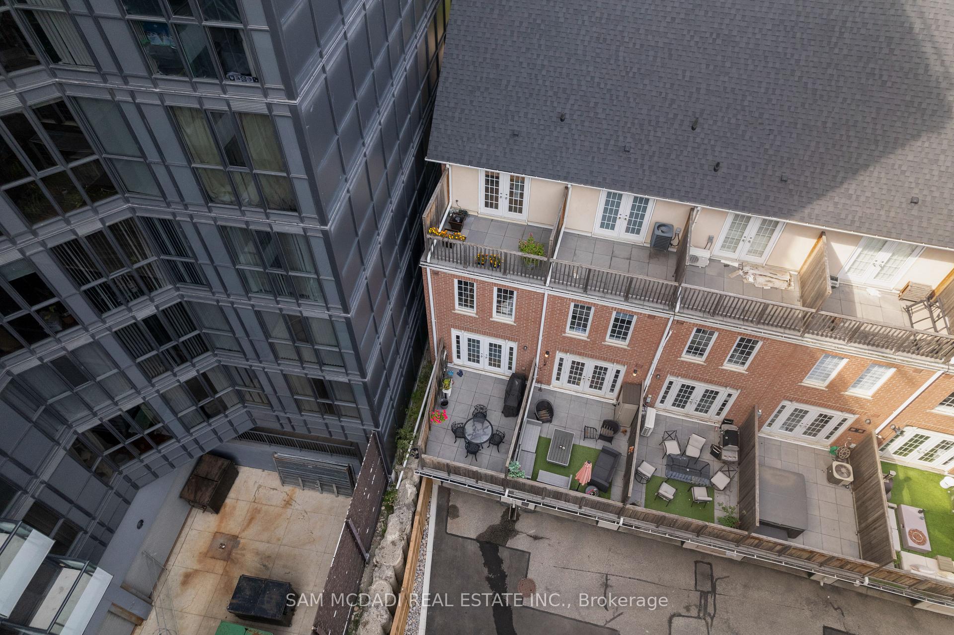Photo 34 of Unit 49, 29 Niagara Street, Toronto, Waterfront Communities — HOMEH