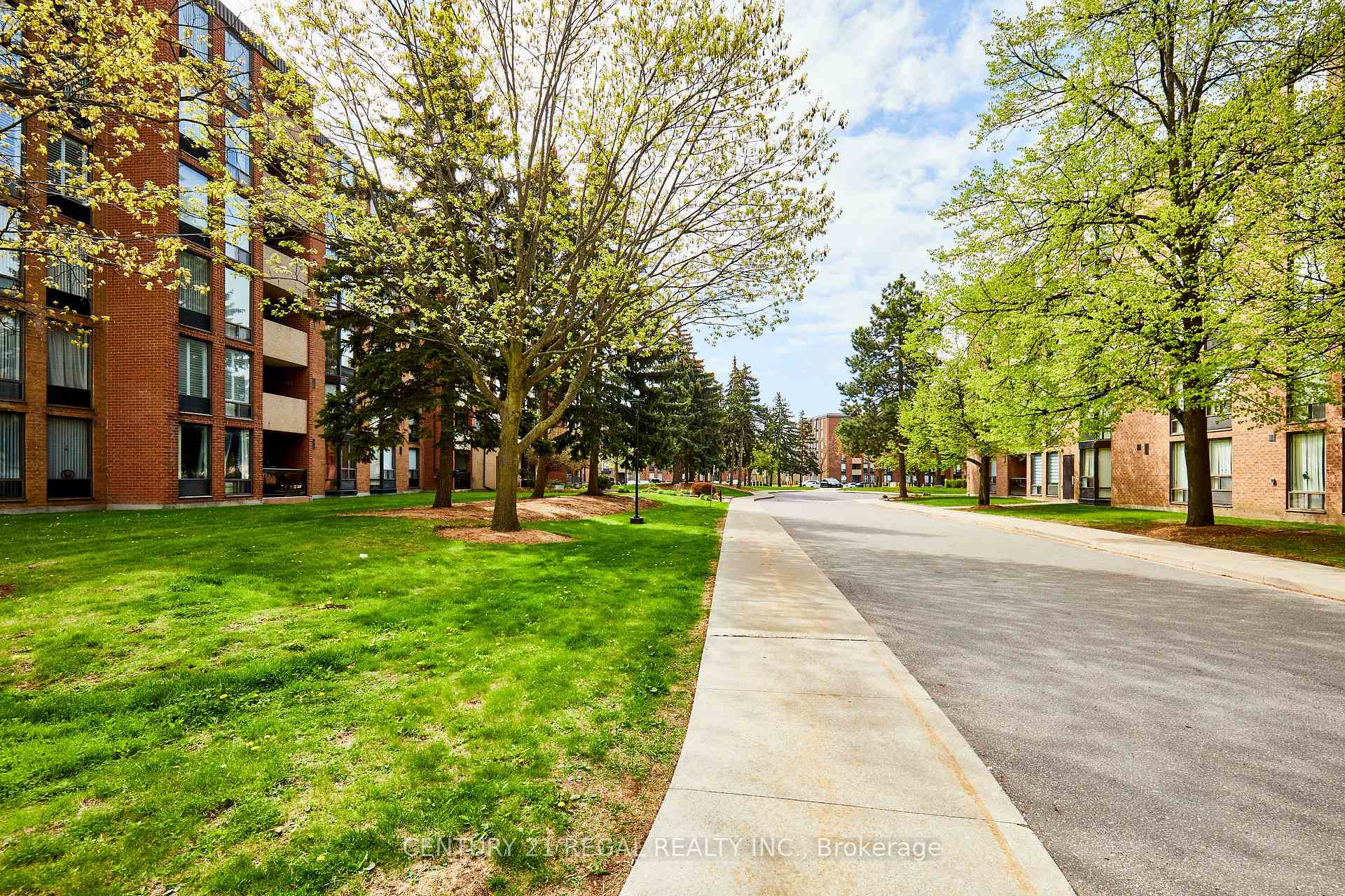 Photo 54 of Unit 408, 1535 Diefenbaker Court, Pickering, Town Centre — HOMEH