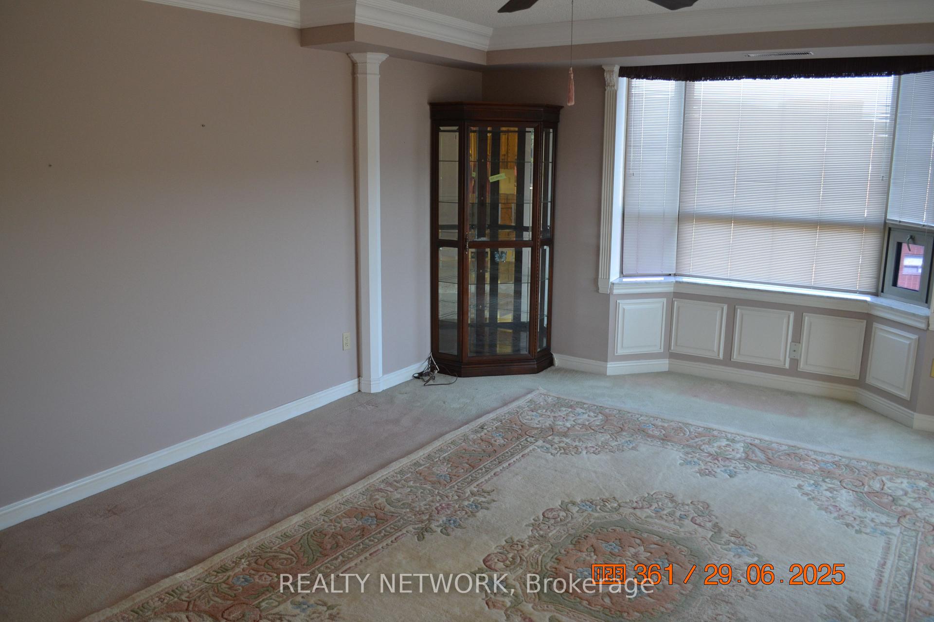 Photo 10 of Unit 811, 8 Village Green Boulevard, Hamilton, Stoney Creek — HOMEH