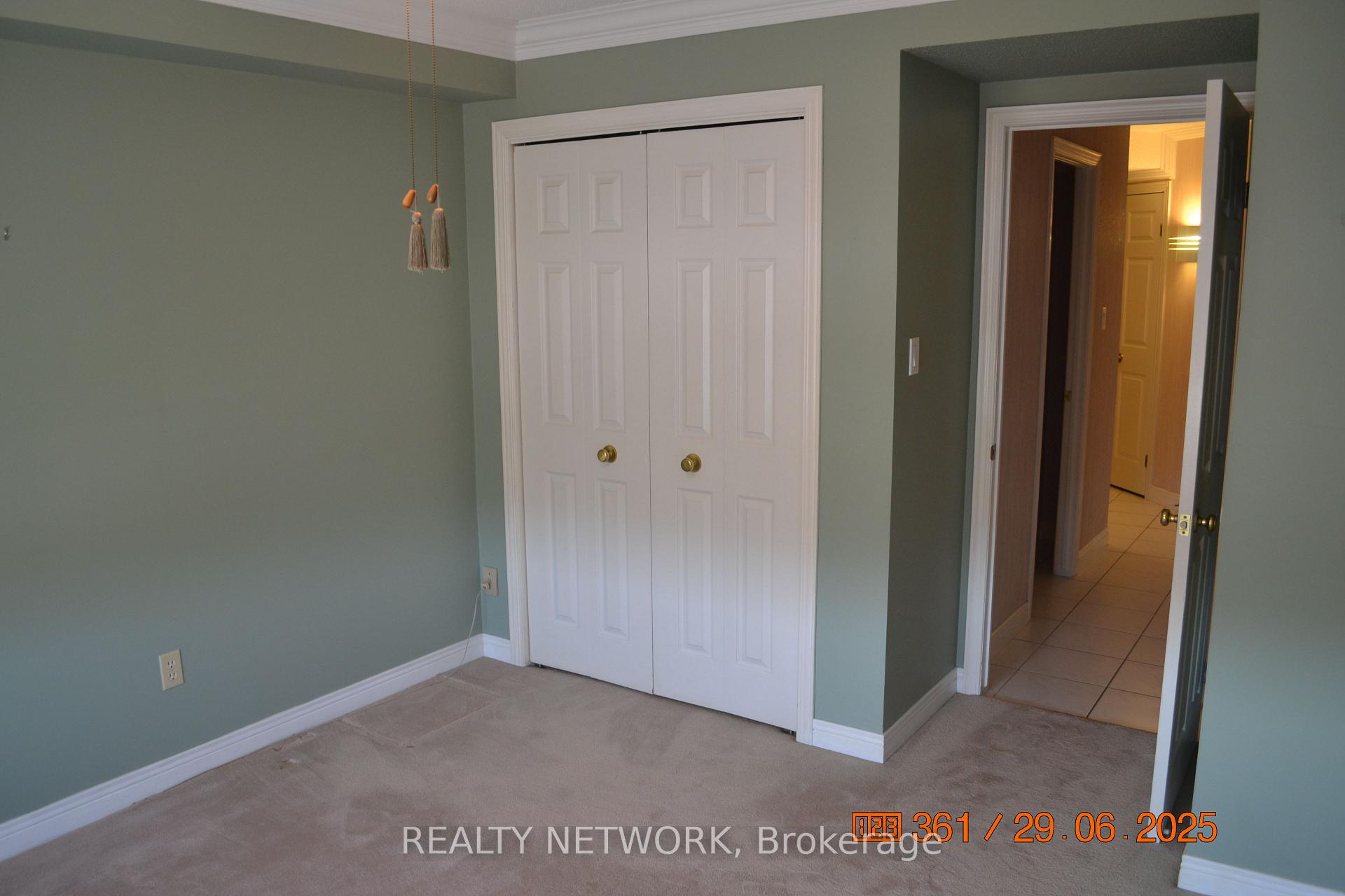 Photo 20 of Unit 811, 8 Village Green Boulevard, Hamilton, Stoney Creek — HOMEH