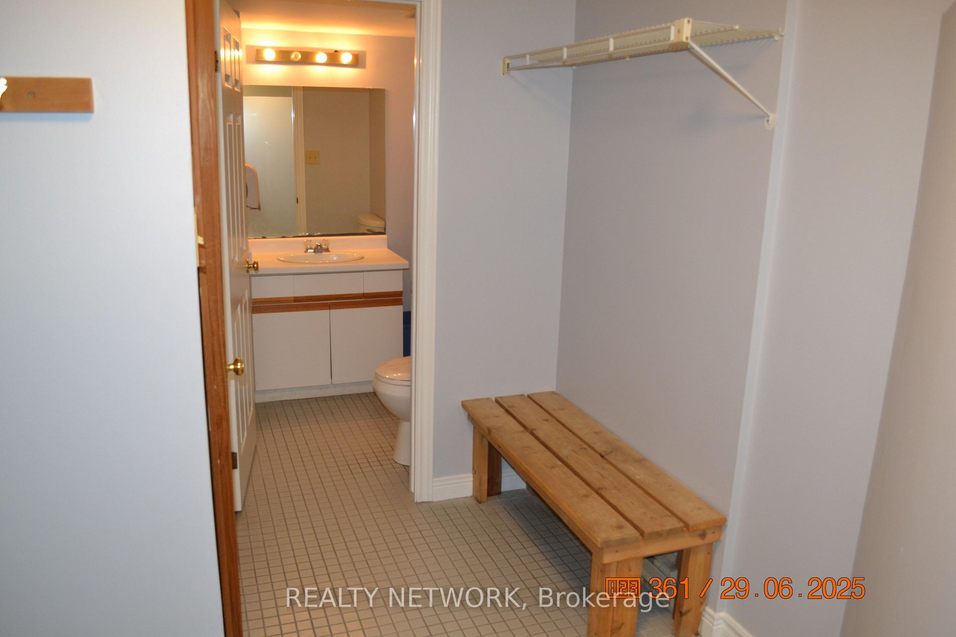 Photo 30 of Unit 811, 8 Village Green Boulevard, Hamilton, Stoney Creek — HOMEH