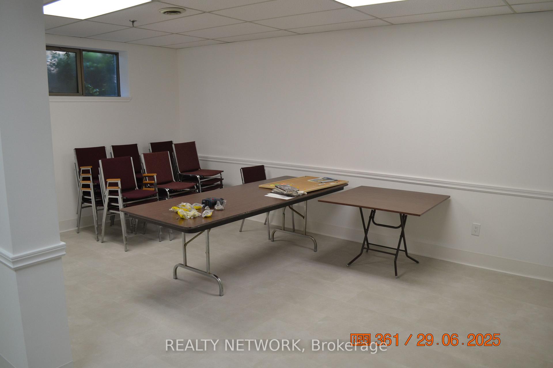 Photo 32 of Unit 811, 8 Village Green Boulevard, Hamilton, Stoney Creek — HOMEH