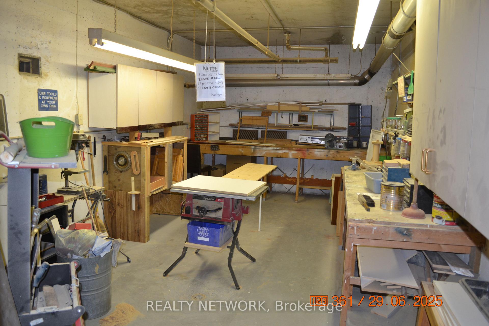 Photo 33 of Unit 811, 8 Village Green Boulevard, Hamilton, Stoney Creek — HOMEH