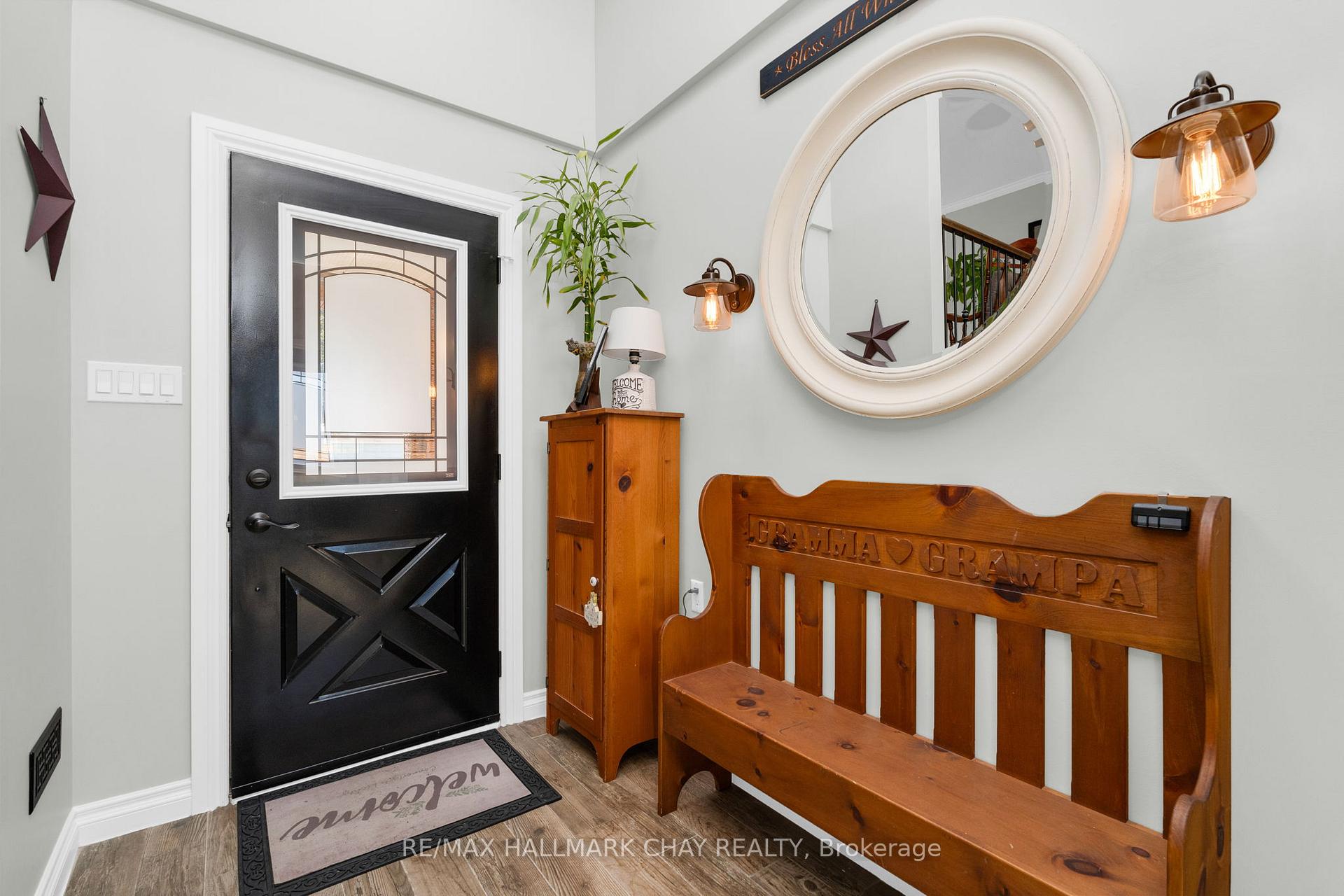 Photo 5 of 13 Armstrong Blvd, Barrie, Allandale — HOMEH
