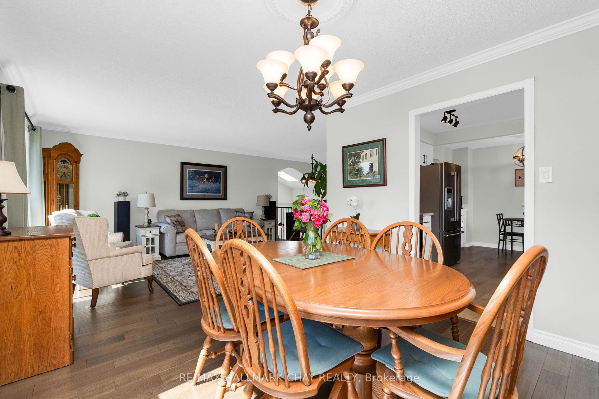 Photo 9 of 13 Armstrong Blvd, Barrie, Allandale — HOMEH