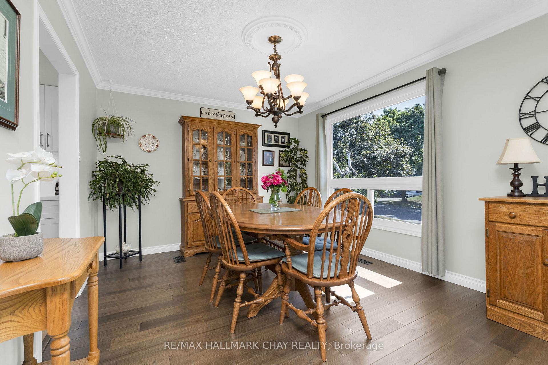 Photo 10 of 13 Armstrong Blvd, Barrie, Allandale — HOMEH