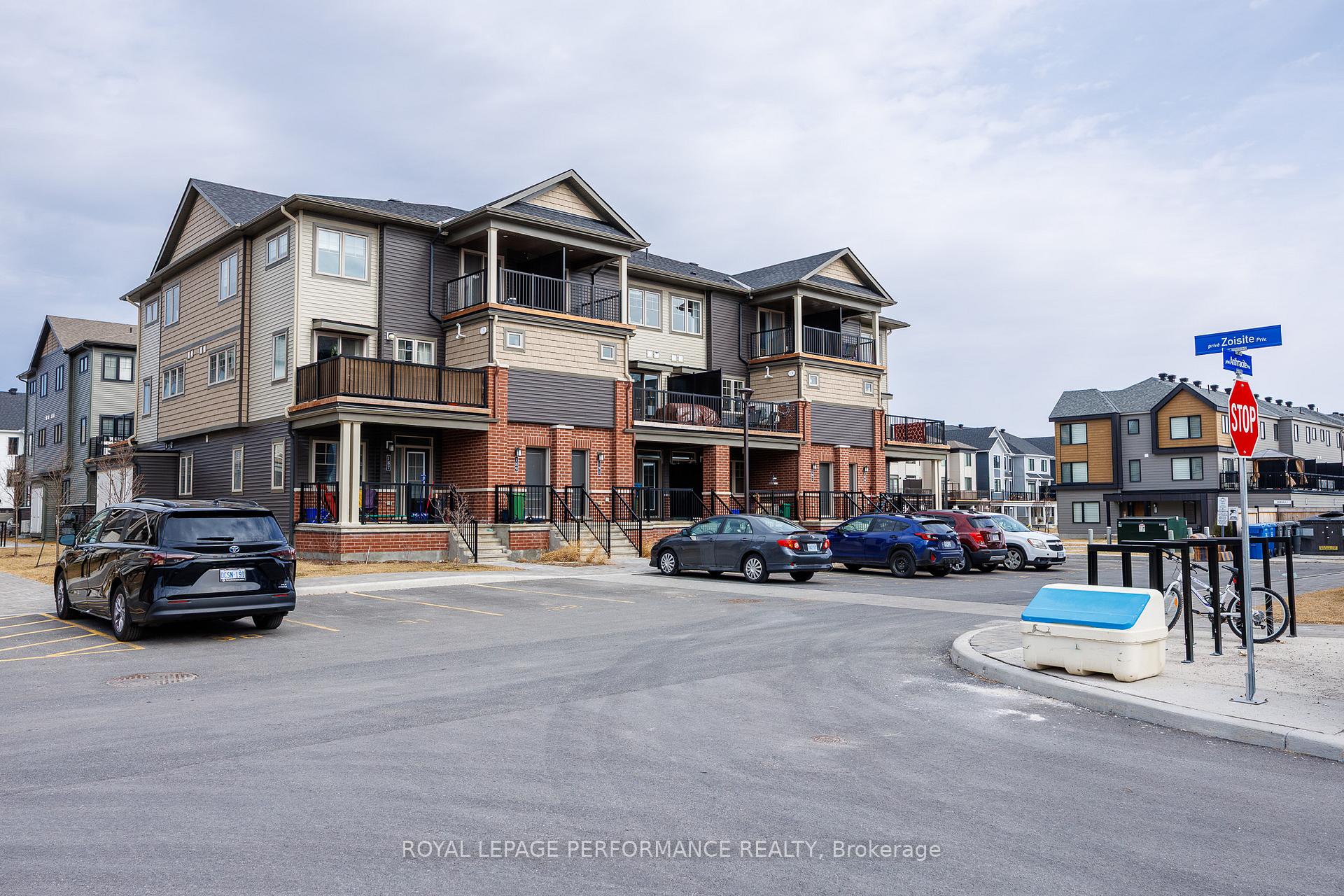 Photo 1 of 197 Anthracite, Ottawa, Barrhaven - Heritage Park — HOMEH