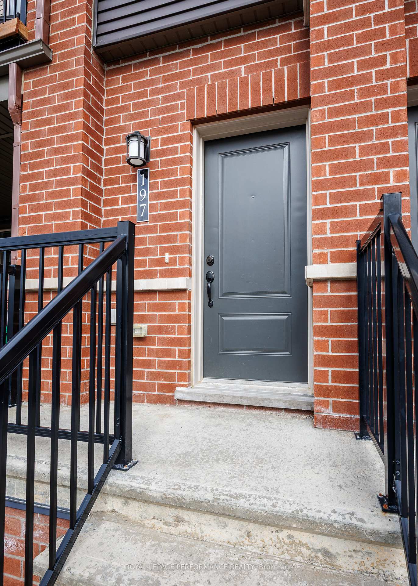 Photo 3 of 197 Anthracite, Ottawa, Barrhaven - Heritage Park — HOMEH