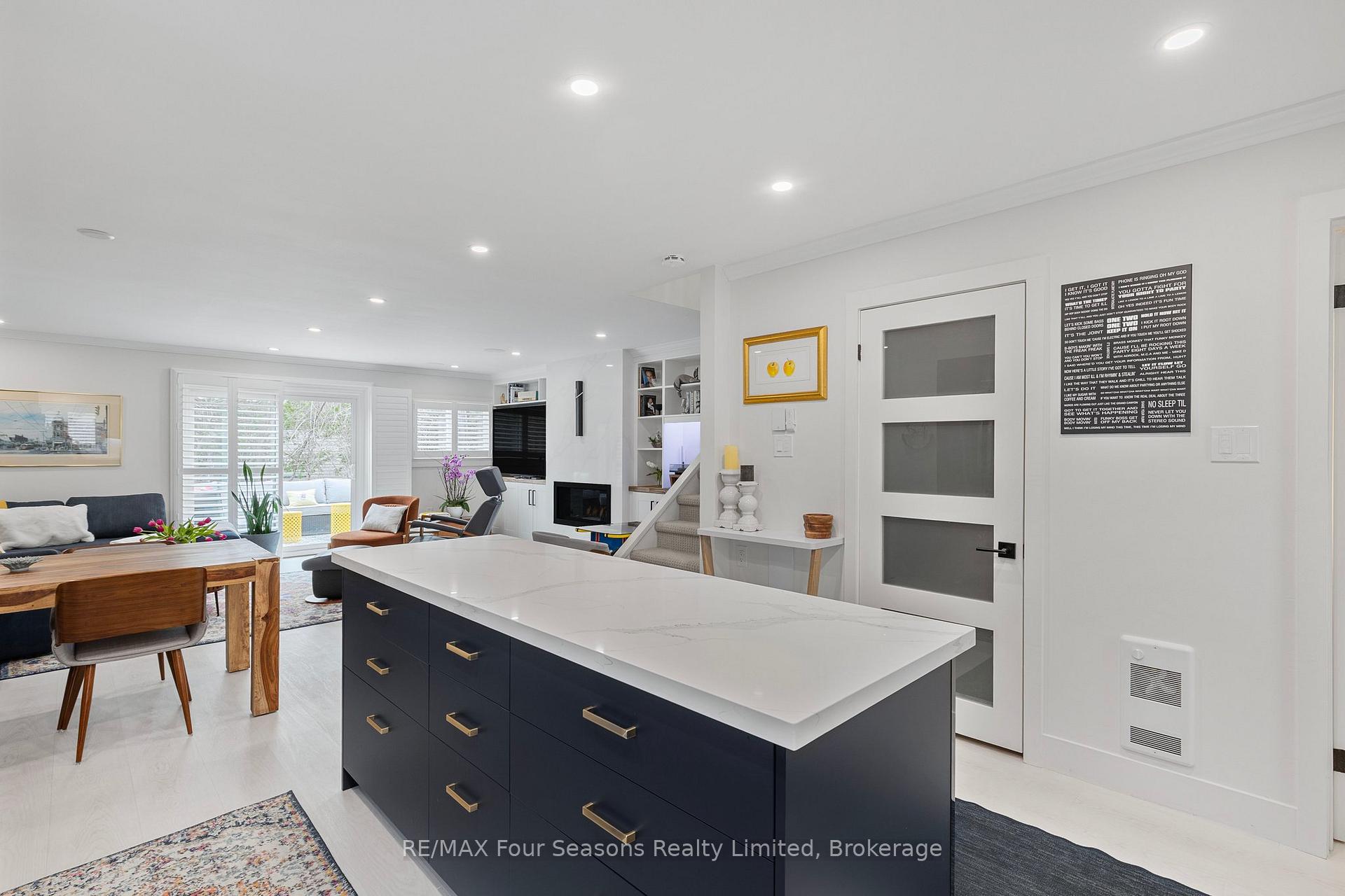 Photo 9 of Unit 13, 113 Escarpment Crescent, Collingwood — HOMEH