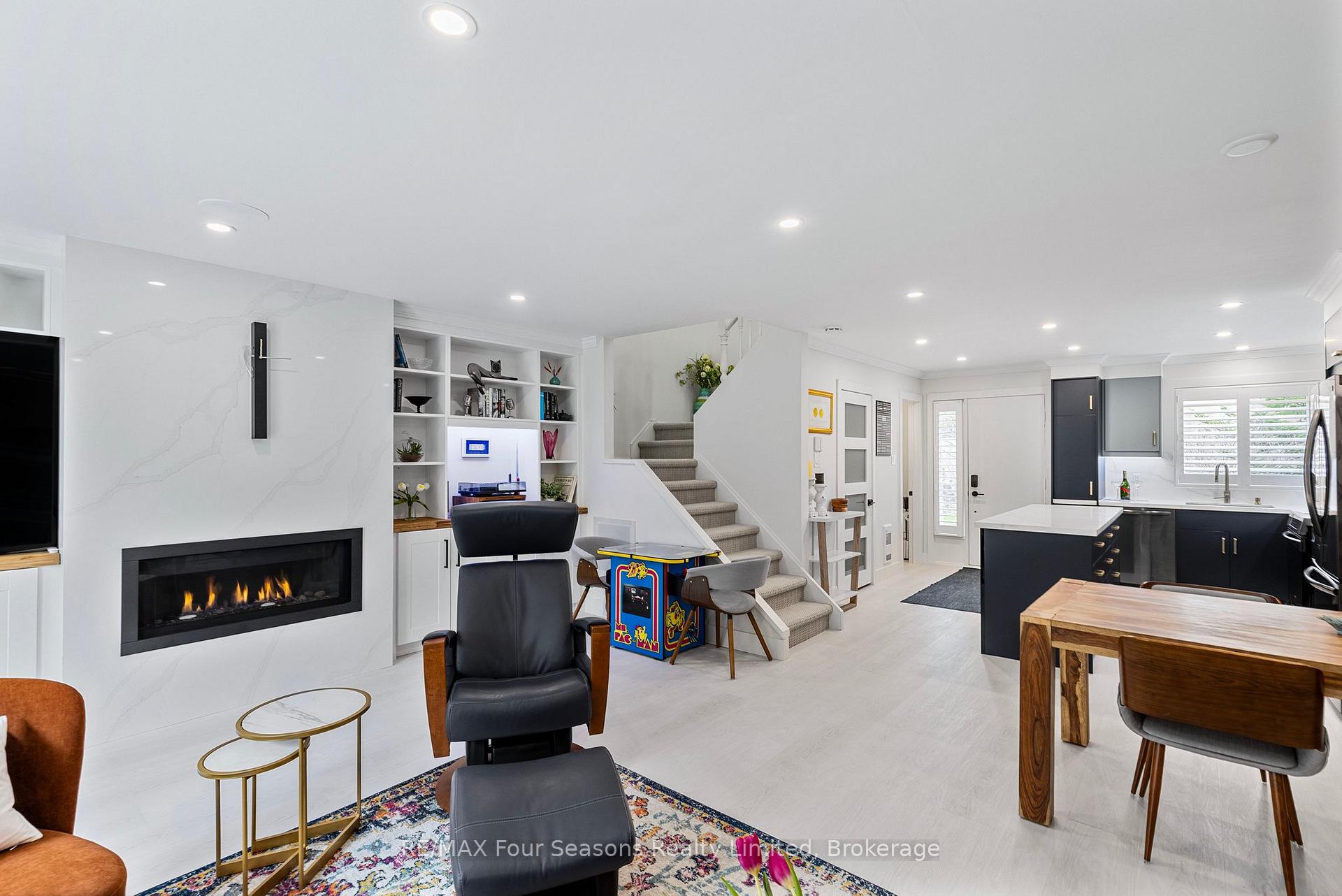 Photo 17 of Unit 13, 113 Escarpment Crescent, Collingwood — HOMEH