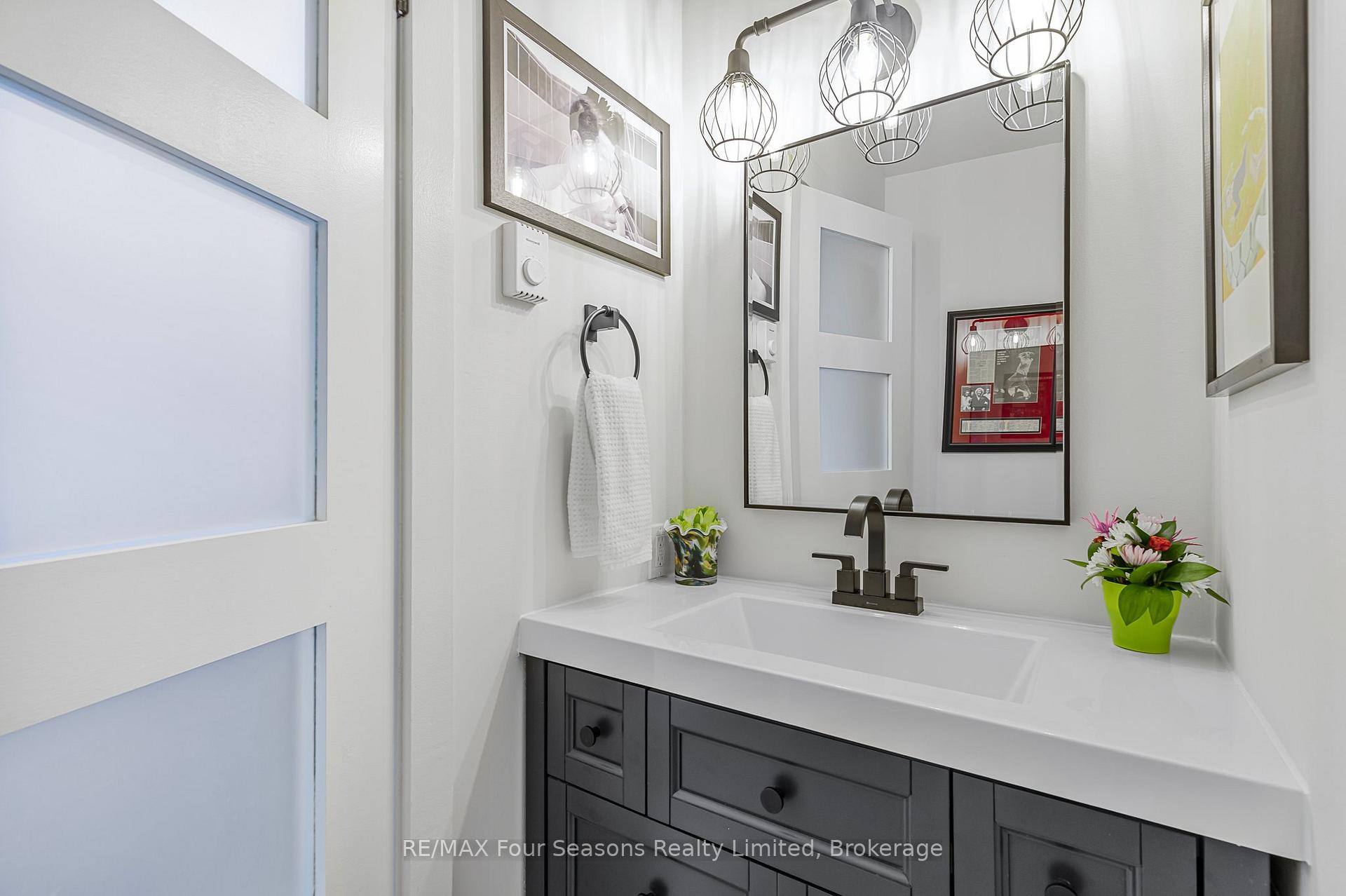 Photo 19 of Unit 13, 113 Escarpment Crescent, Collingwood — HOMEH