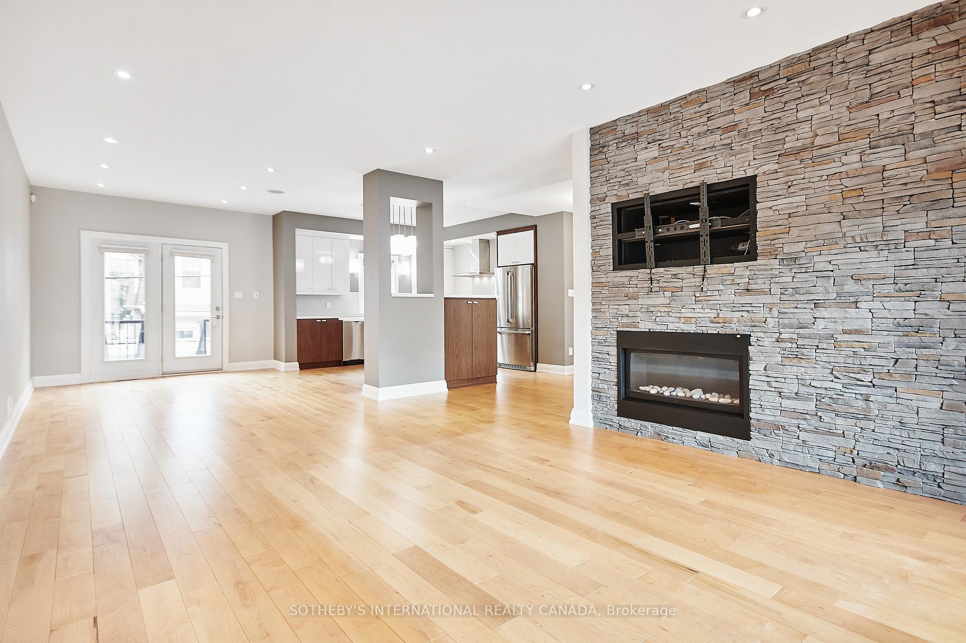 Photo 5 of 384 Berkley Avenue, Ottawa, Westboro West — HOMEH