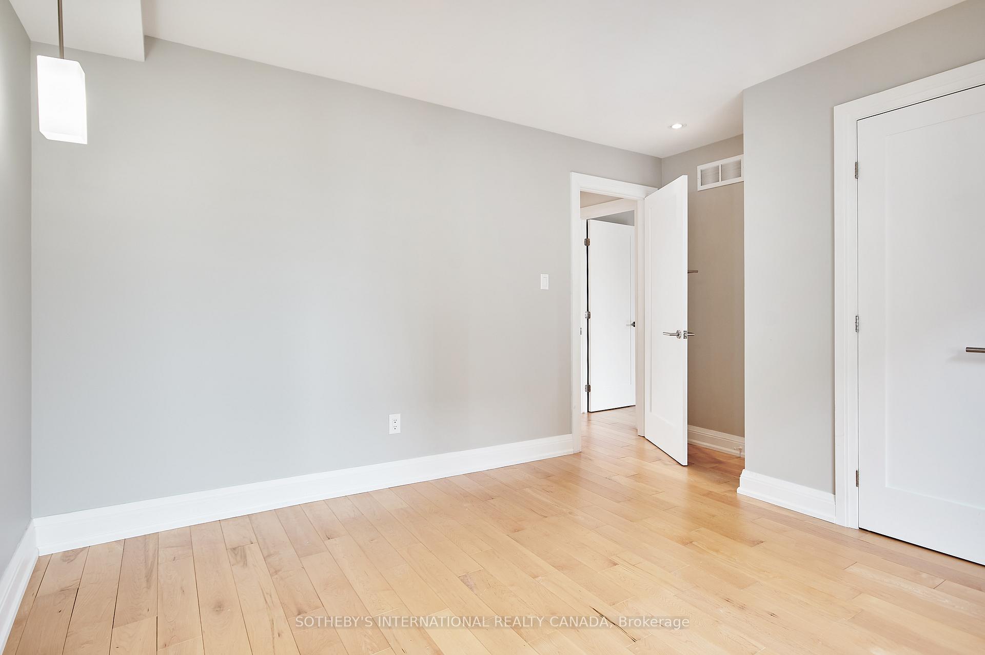 Photo 20 of 384 Berkley Avenue, Ottawa, Westboro West — HOMEH