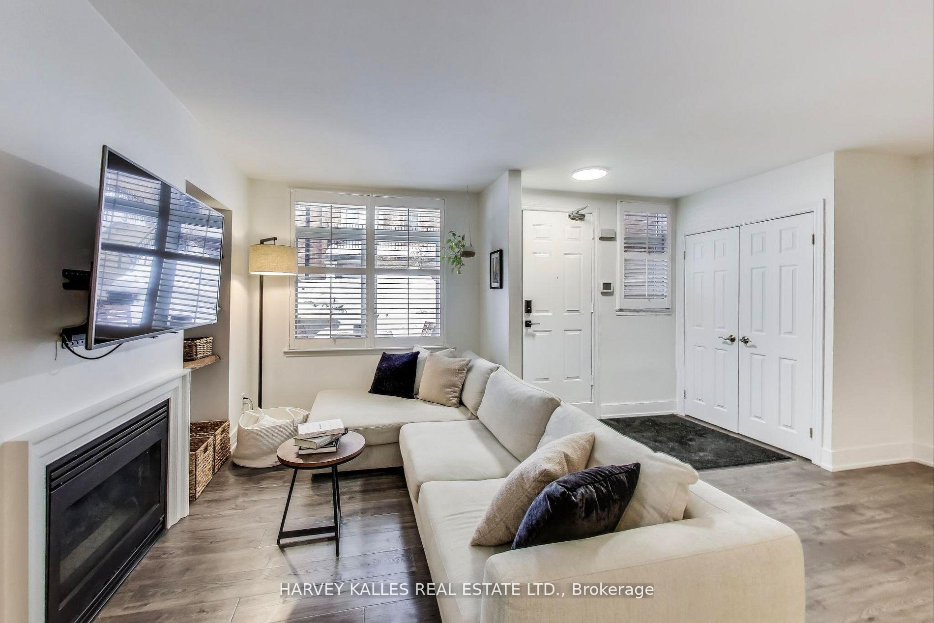 Photo 4 of Unit 10, 85 Lillian Street, Toronto, Mount Pleasant West — HOMEH