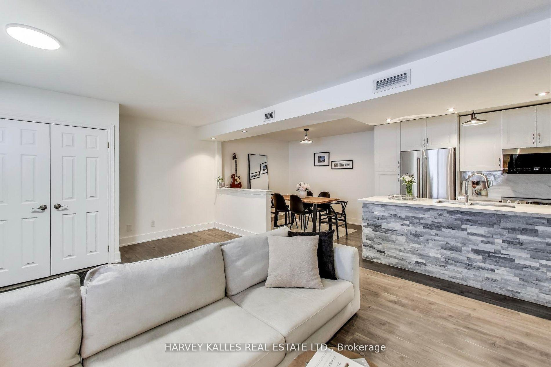Photo 6 of Unit 10, 85 Lillian Street, Toronto, Mount Pleasant West — HOMEH