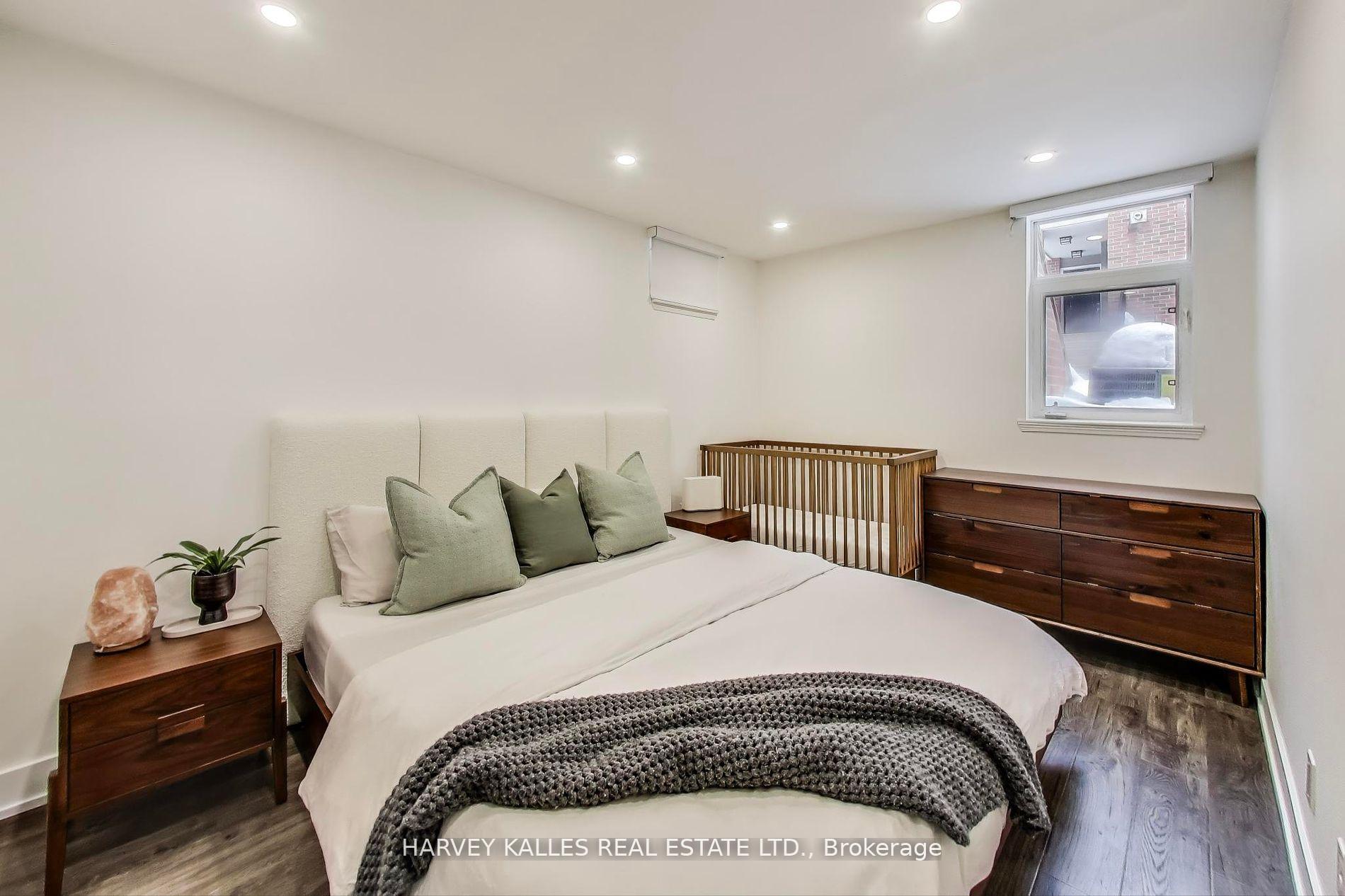 Photo 13 of Unit 10, 85 Lillian Street, Toronto, Mount Pleasant West — HOMEH