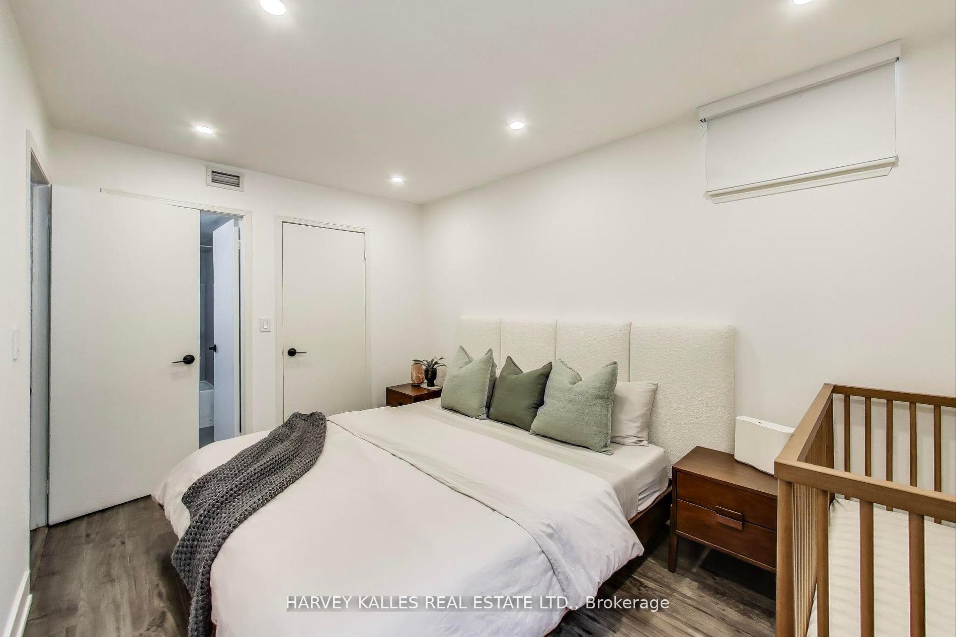 Photo 14 of Unit 10, 85 Lillian Street, Toronto, Mount Pleasant West — HOMEH