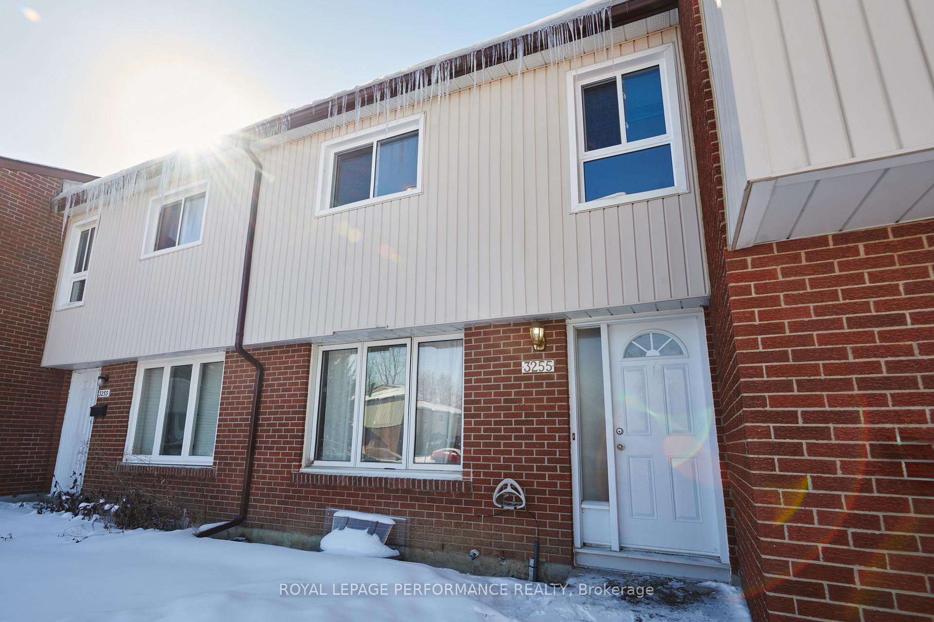 Photo 2 of 3255 Bannon Way, Ottawa, Blossom Park/Kemp Park/Findlay Creek — HOMEH