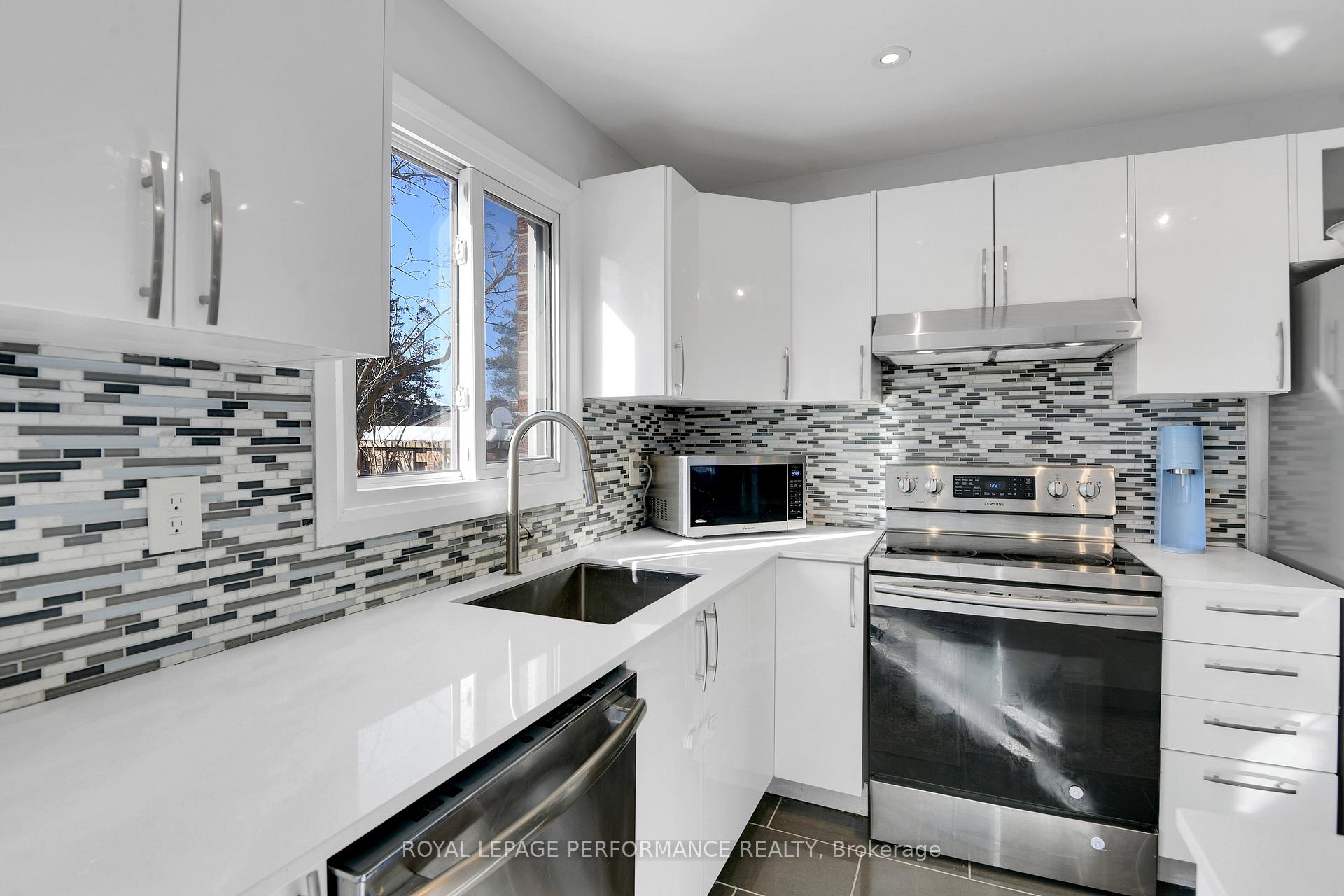 Photo 7 of 3255 Bannon Way, Ottawa, Blossom Park/Kemp Park/Findlay Creek — HOMEH