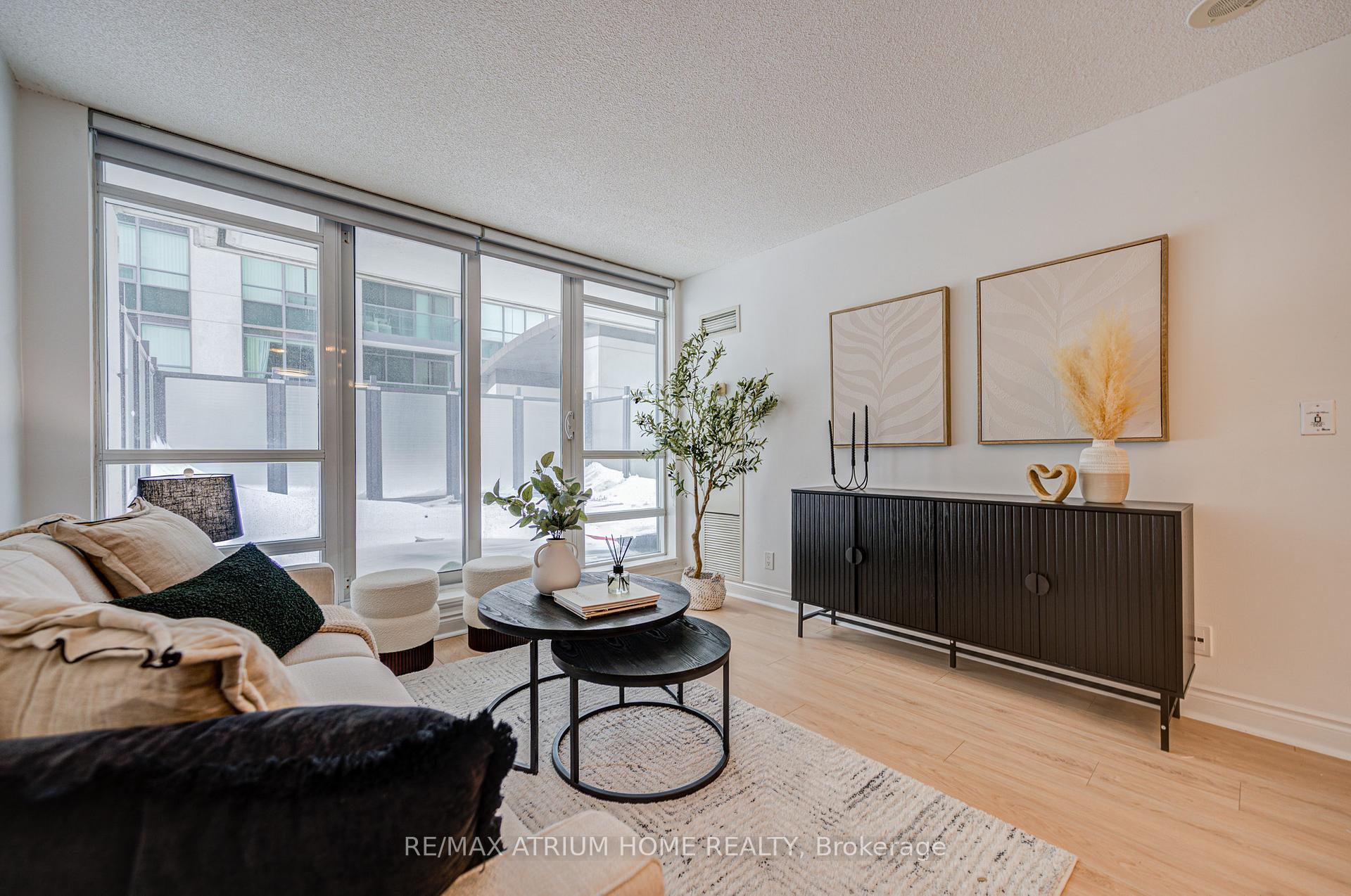 Photo 5 of Unit 209, 75 South Town Centre Boulevard, Markham, Unionville — HOMEH