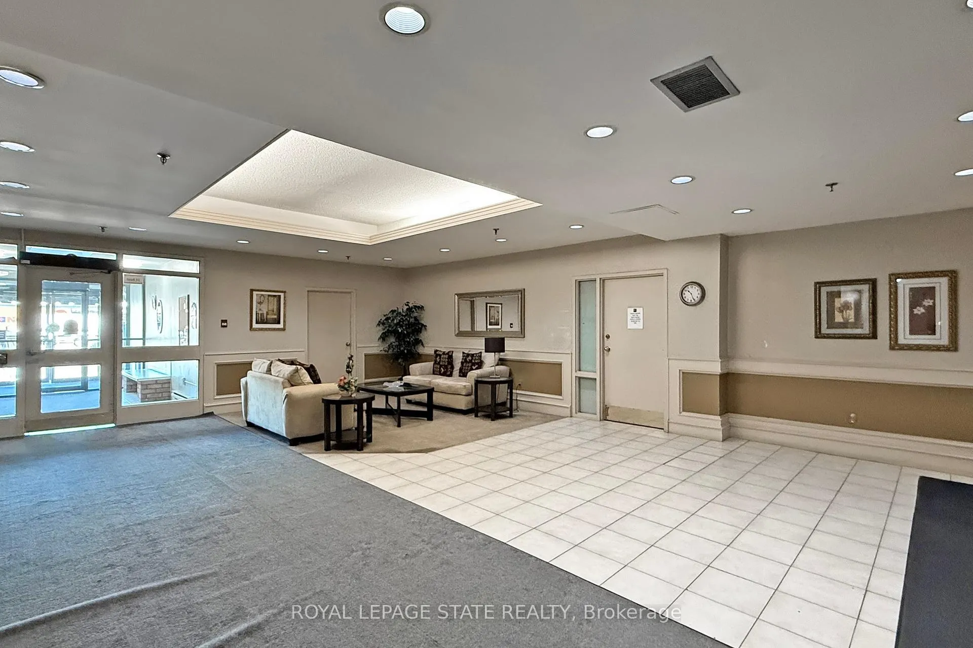 Photo 5 of Unit 1002, 432 Main Street, Hamilton, Stinson — HOMEH