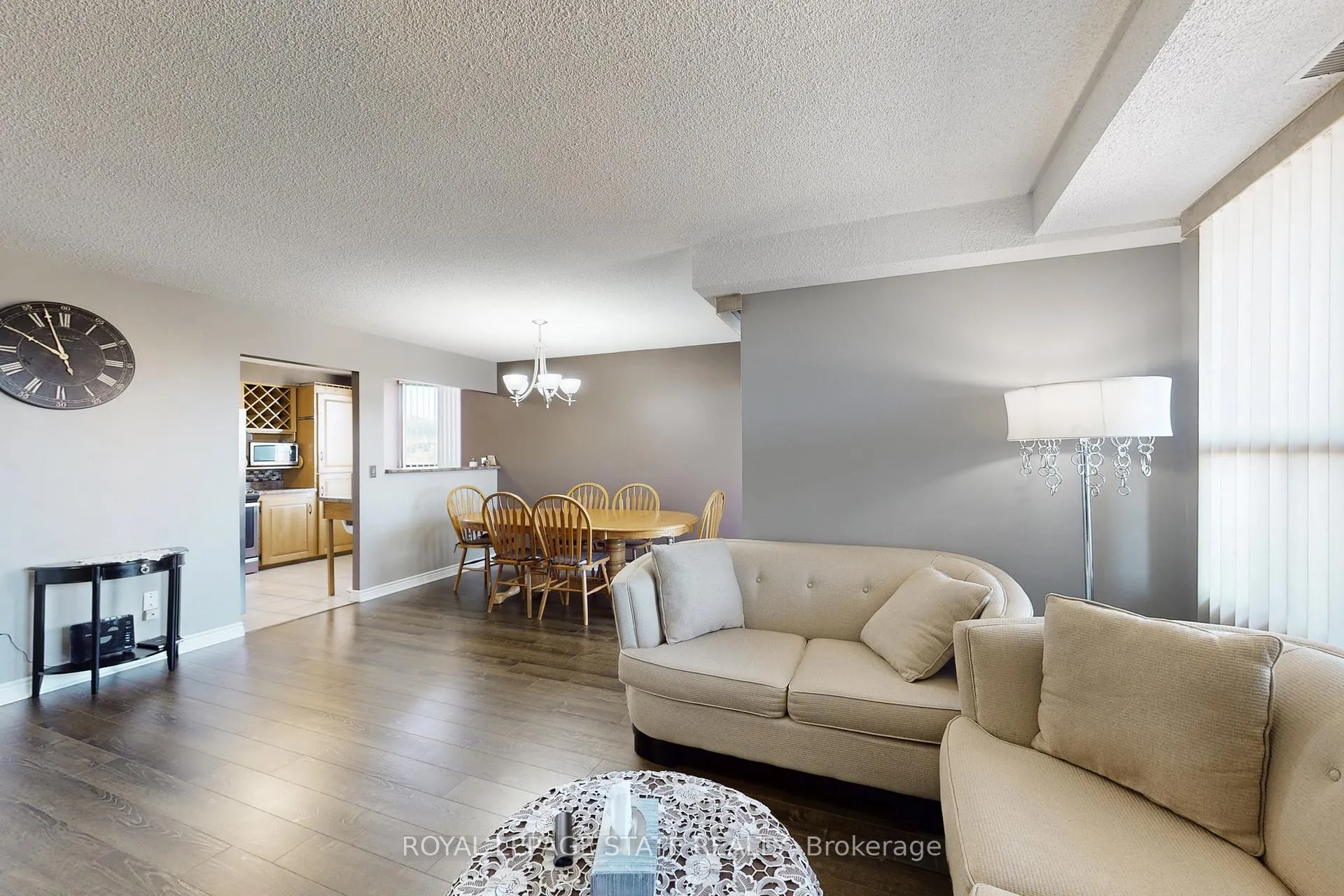 Photo 9 of Unit 1002, 432 Main Street, Hamilton, Stinson — HOMEH