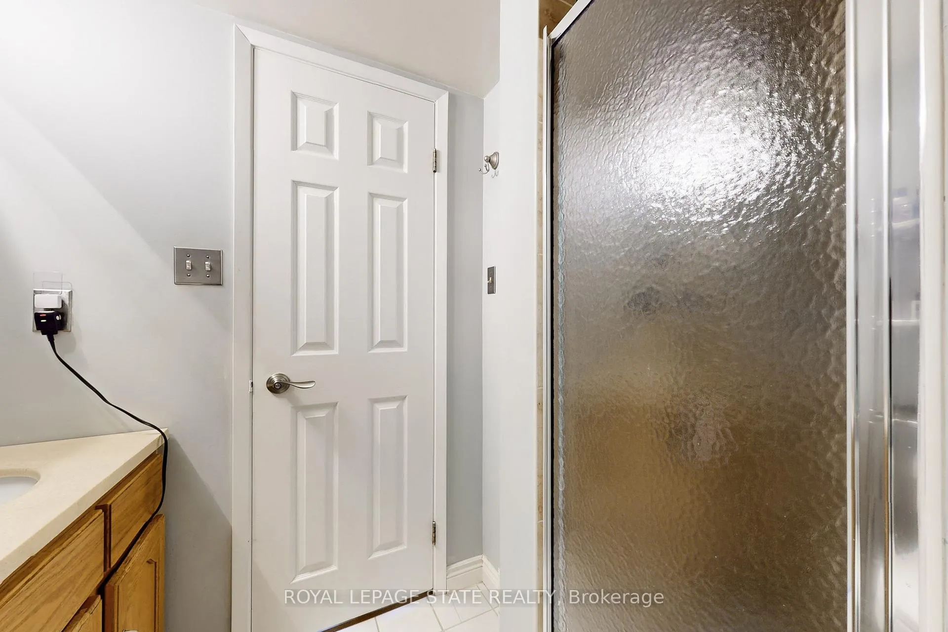 Photo 24 of Unit 1002, 432 Main Street, Hamilton, Stinson — HOMEH