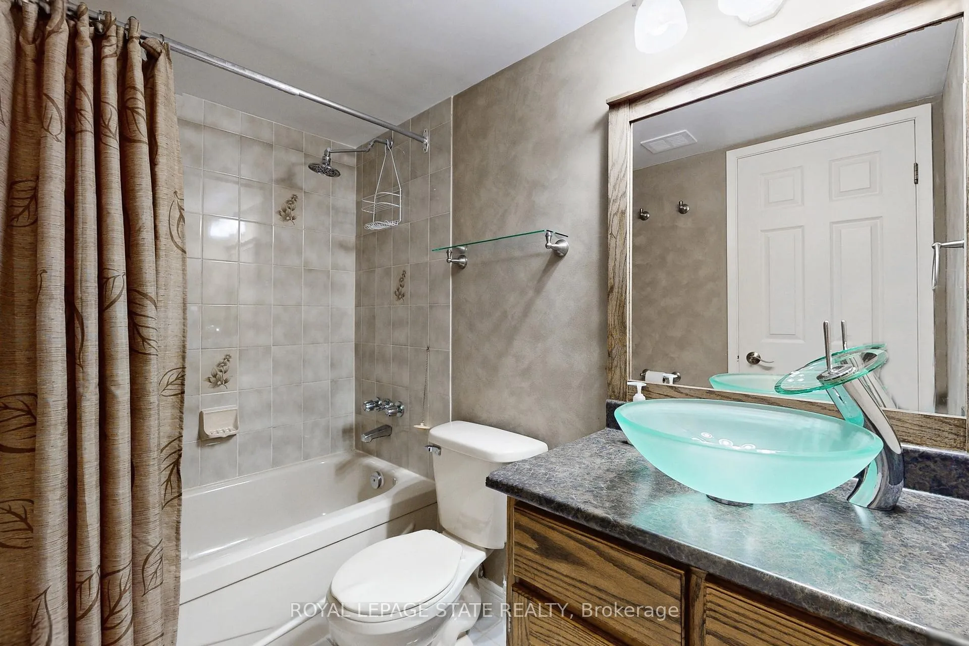 Photo 31 of Unit 1002, 432 Main Street, Hamilton, Stinson — HOMEH