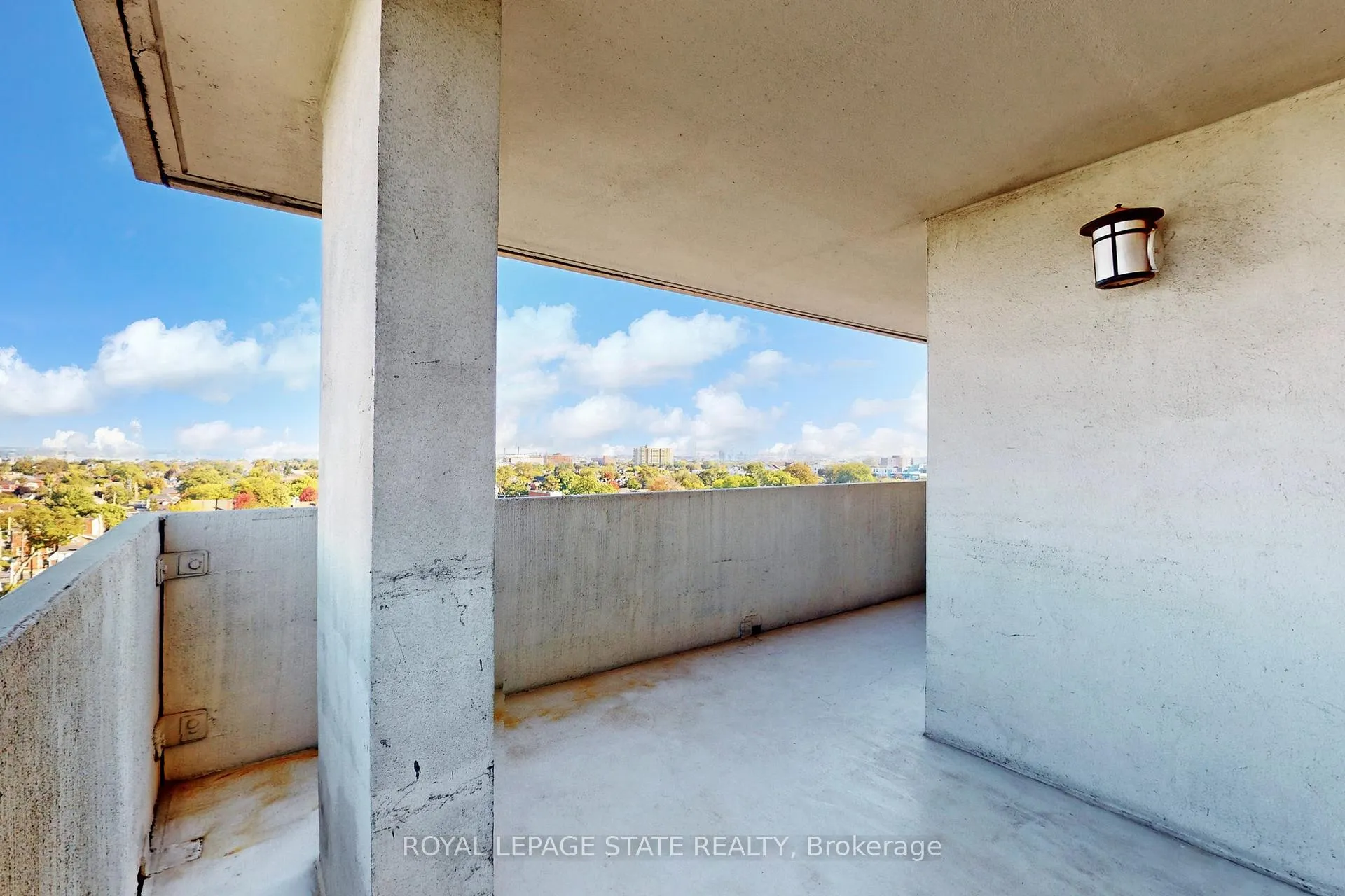 Photo 38 of Unit 1002, 432 Main Street, Hamilton, Stinson — HOMEH